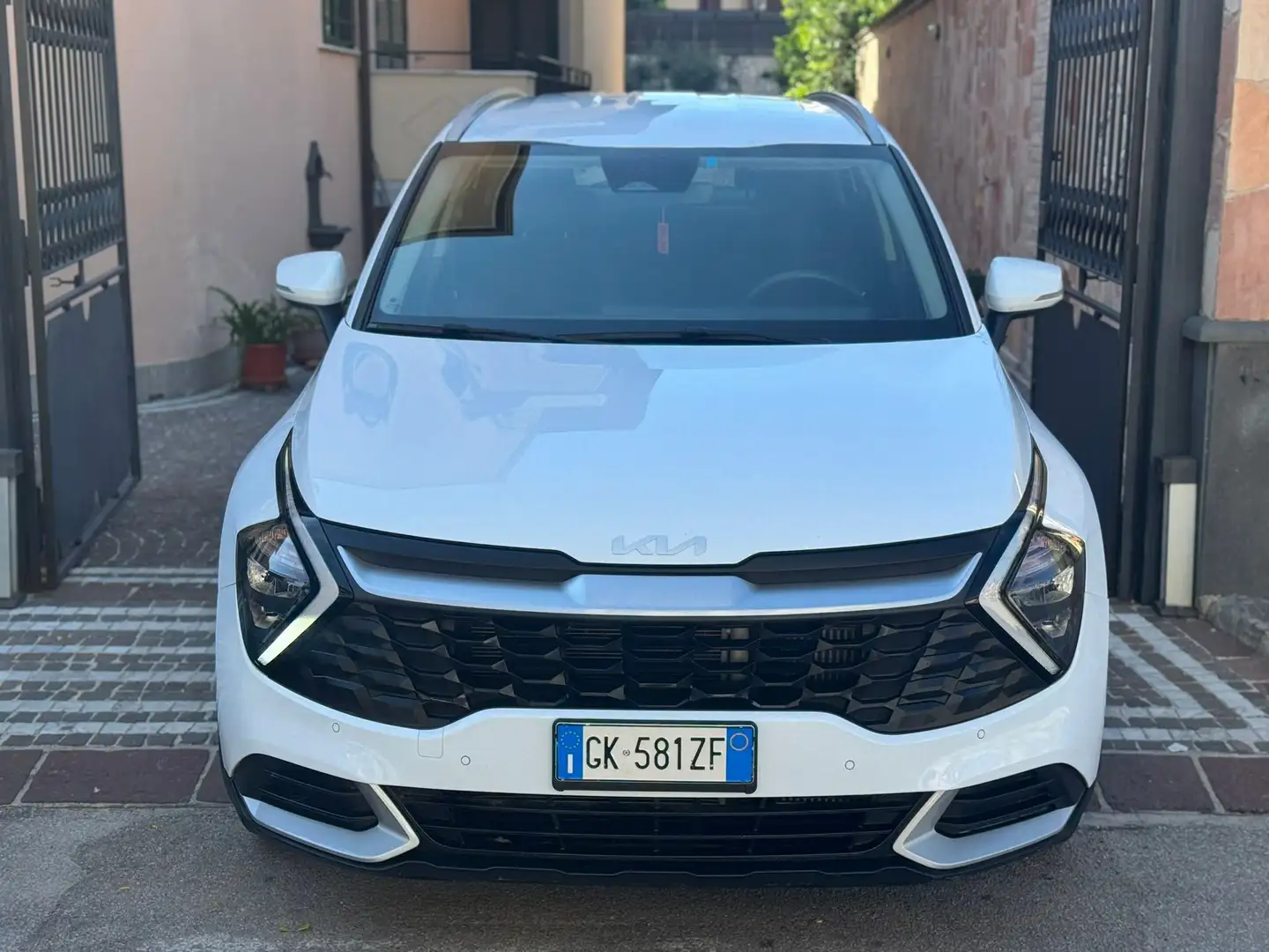 Kia Sportage 1.6 CRDI 136 CV DCT7 2WD Mild Hybrid Business Bianco - 2