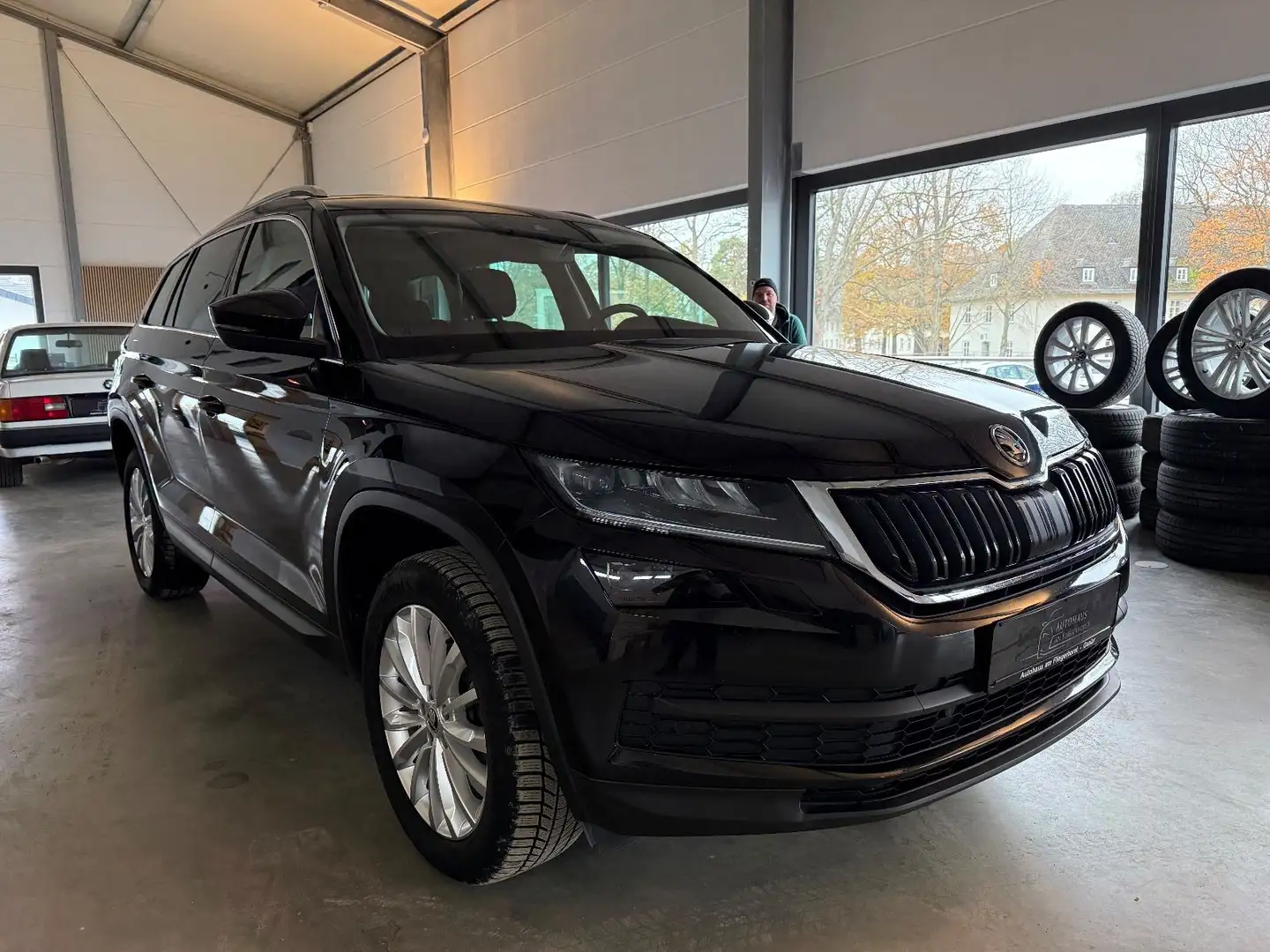 Skoda Kodiaq 2.0 TDI Style 4x4 LED/ACC/Pano/Kam/SHZ Schwarz - 2