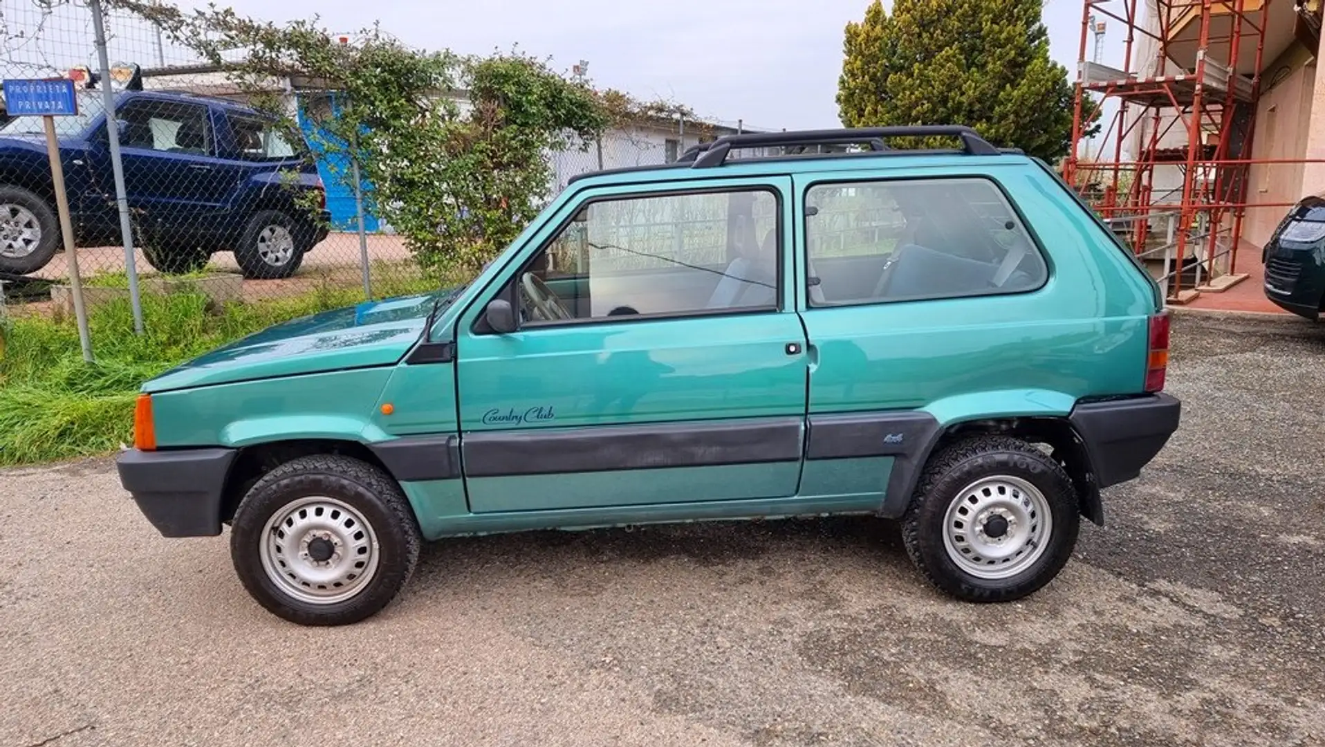 Fiat Panda PANDA 1.1 COUNTRY CLUB 4X4 RESTAURATA Vert - 2