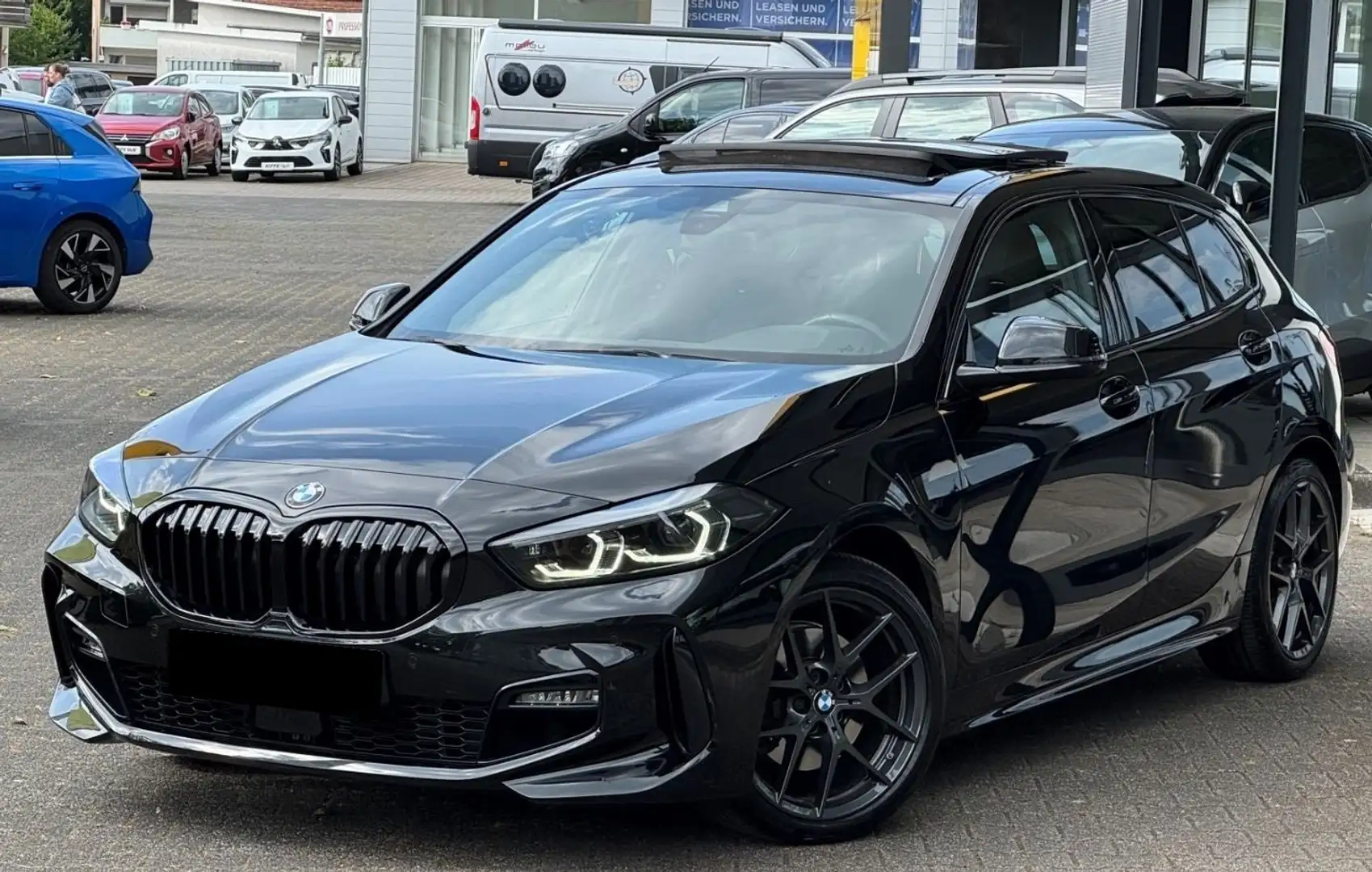BMW 116 116i Aut. M Sport Schwarz - 1