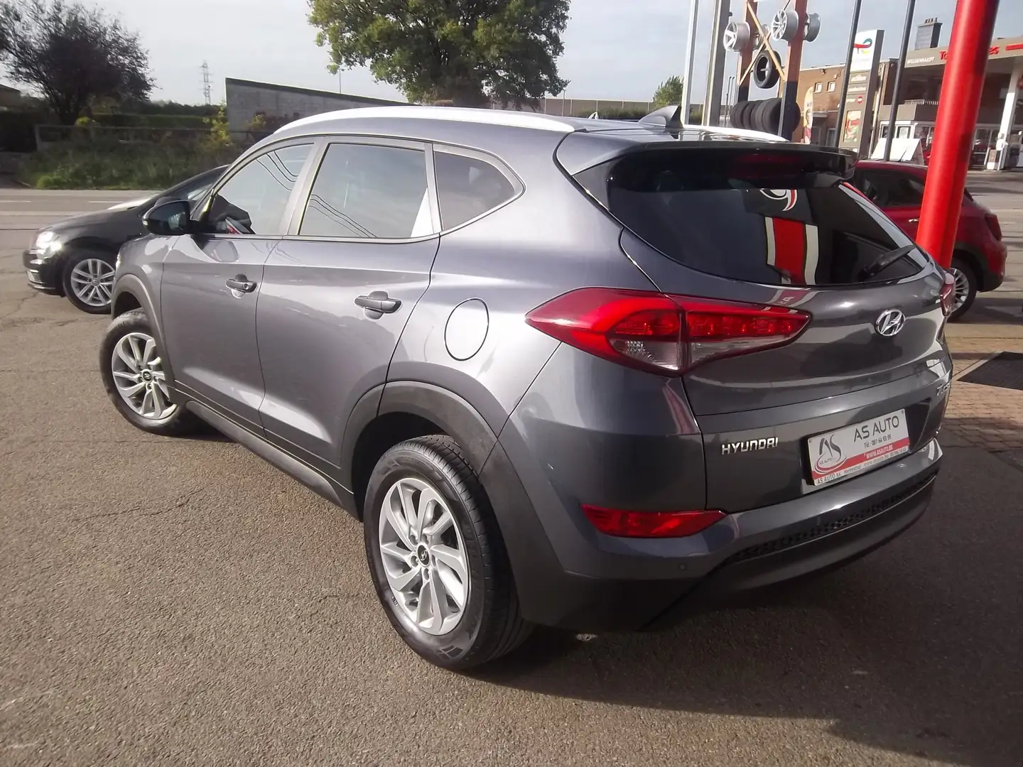 Hyundai TUCSON 1.7 CRDi 2WD Premium ISG Gris - 2