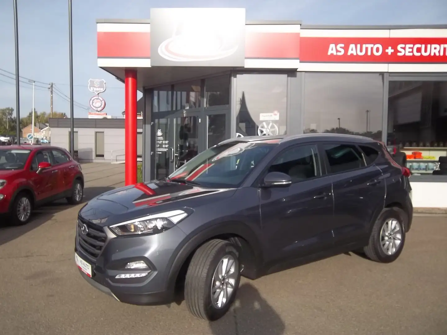 Hyundai TUCSON 1.7 CRDi 2WD Premium ISG Gris - 1