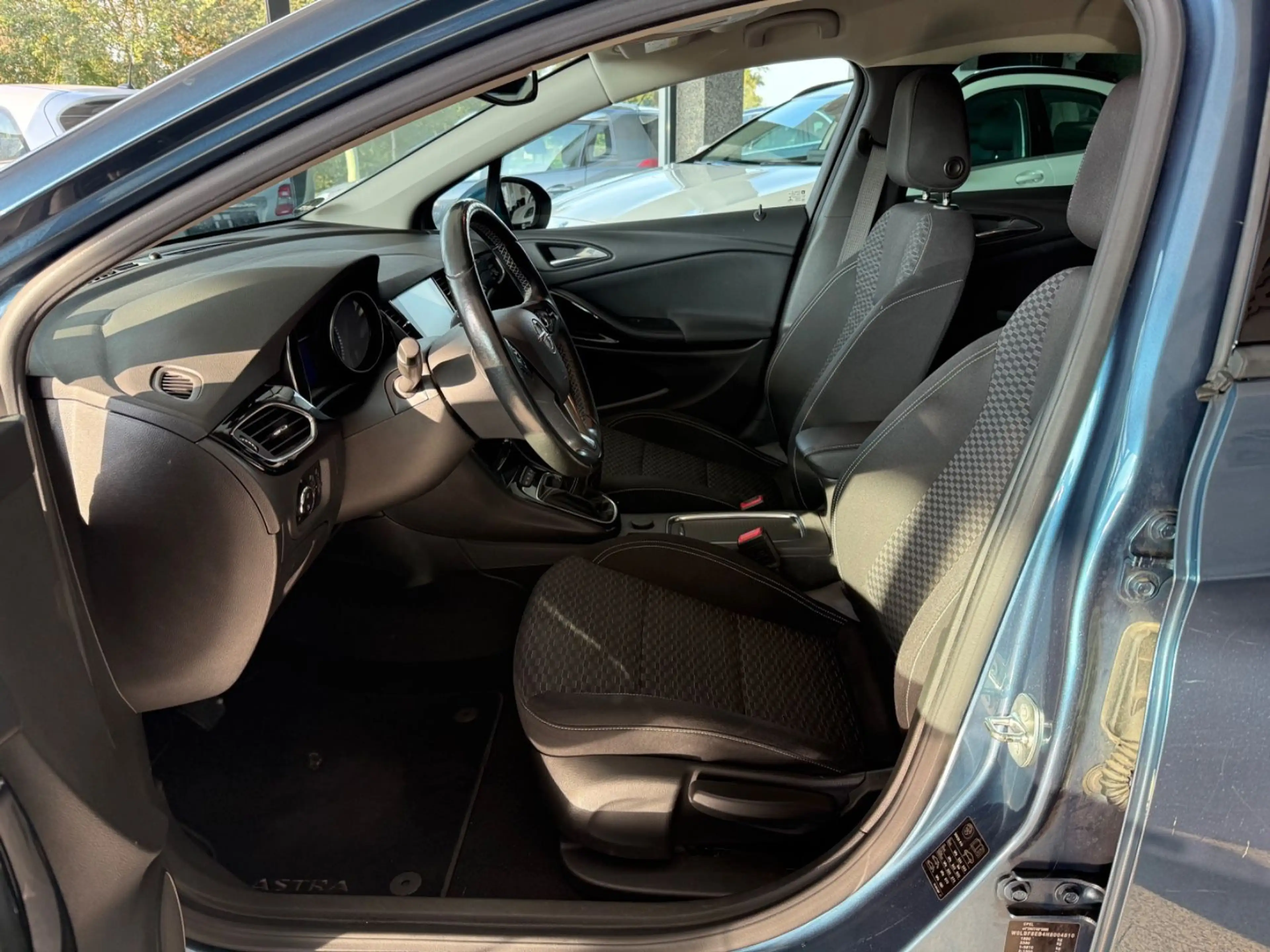 Opel Astra K Sports Tourer Klimaauto Navi Kamera SHZ — photo 3
