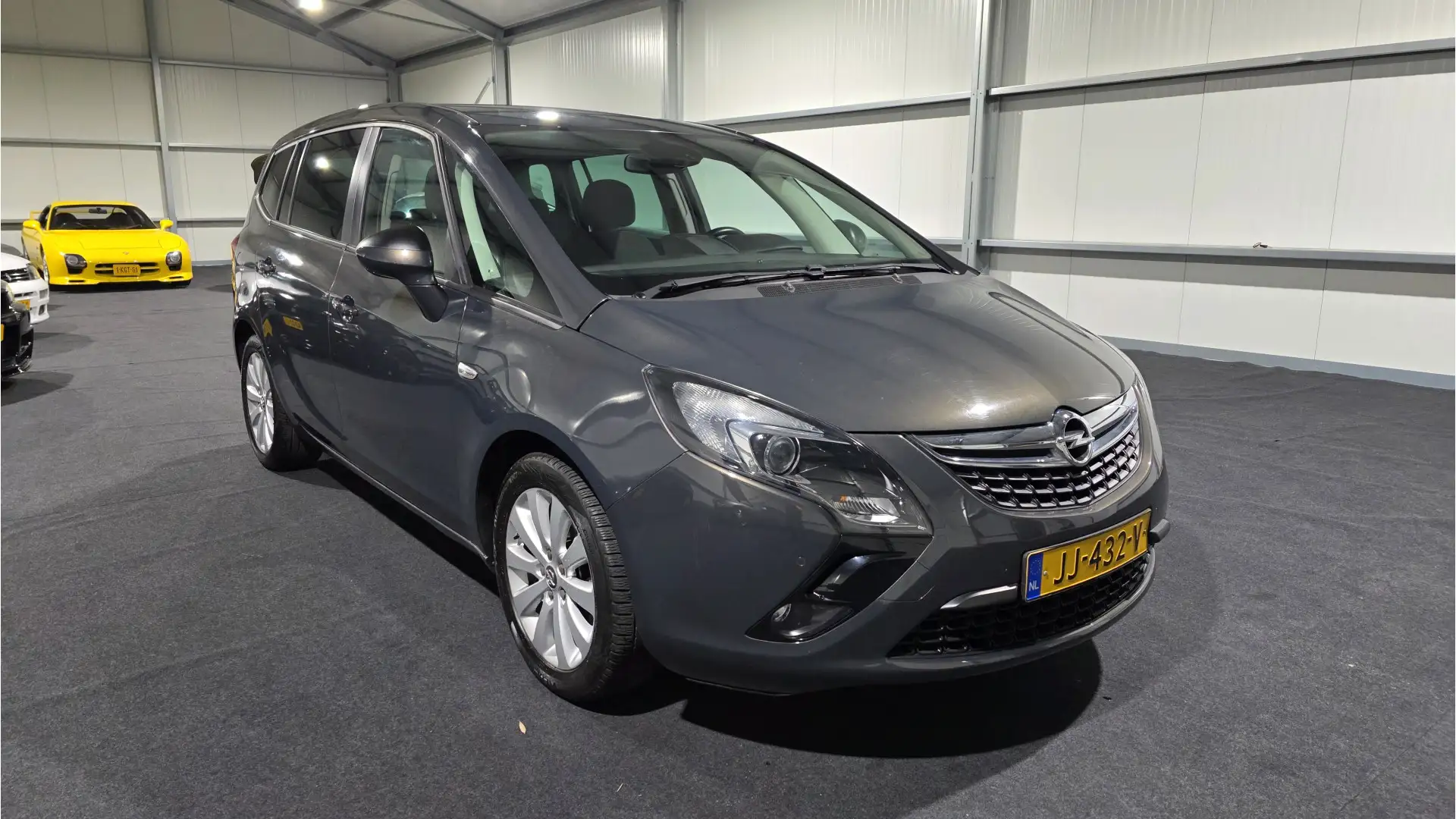 Opel Zafira Tourer 1.4 Cosmo 7p. Groot onderhoud gehad, koppeling, wa Gris - 1