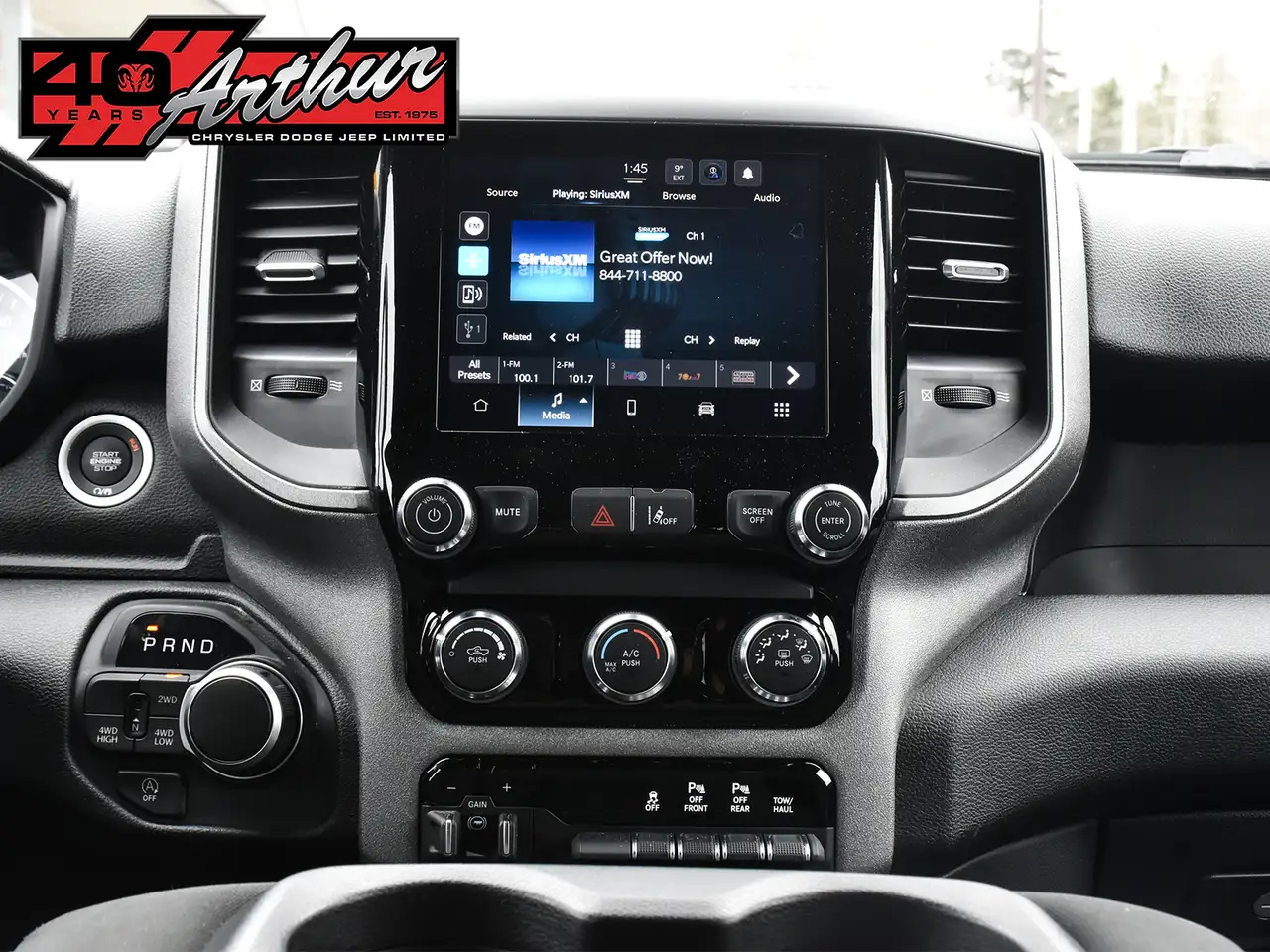 RAM 1500 снимка RAM 1500