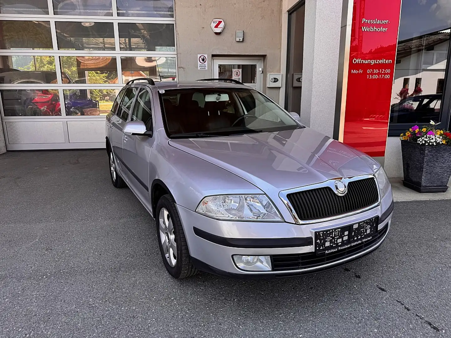 Skoda Octavia Combi Pacco 1,9 TDI PD DPF 4x4  !!!Privatverkau... Zilver - 1