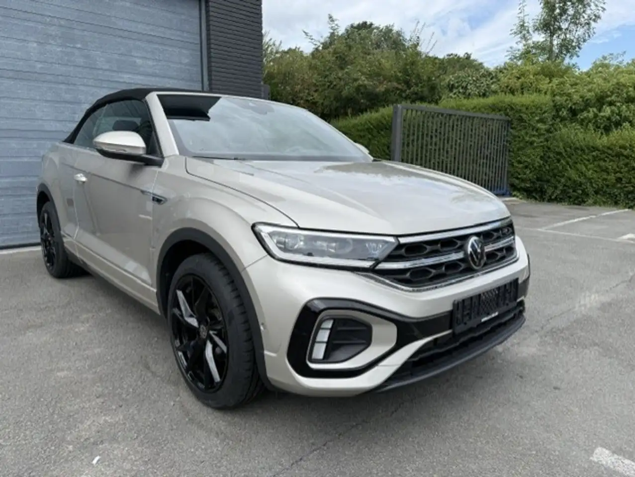 Volkswagen T-Roc Cabriolet 1.5 TSI DSG R-Line Camera AdapCruise Zetel/Stuur Verwarming Alcantara, миниатюра 2