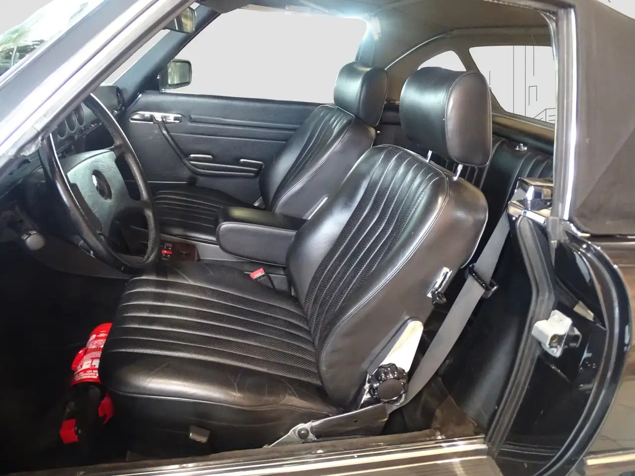 Mercedes-Benz SL 300 Typ107 Cabrio 1.Hd 25317 KM Original, foto 7