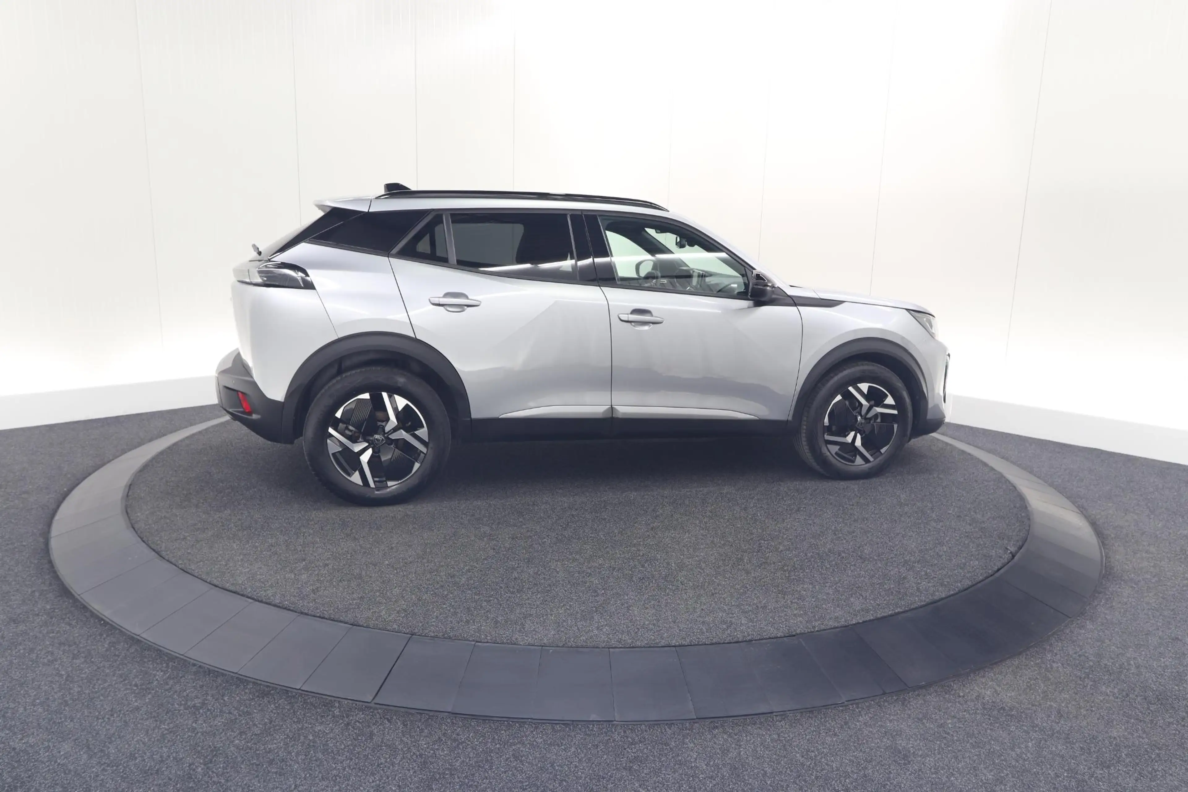 Peugeot 2008 PureTech 100 Allure | Camera | Navigatie | Parkeer — photo 8