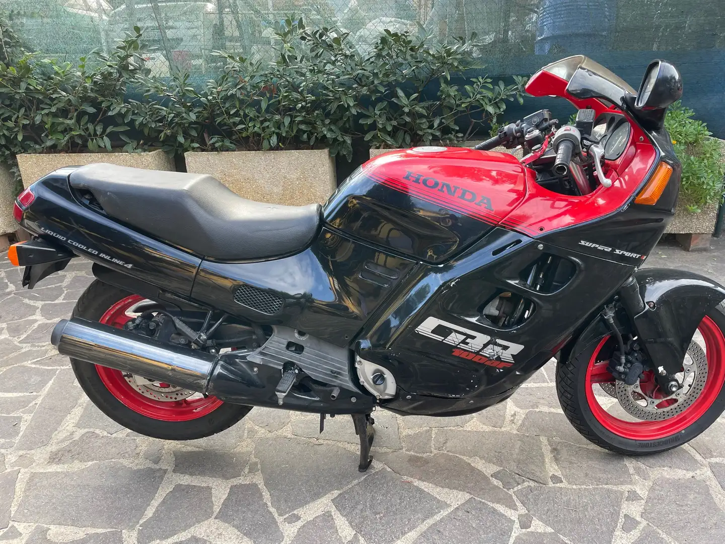 Honda CBR 1000 CBR 1000F Piros - 1