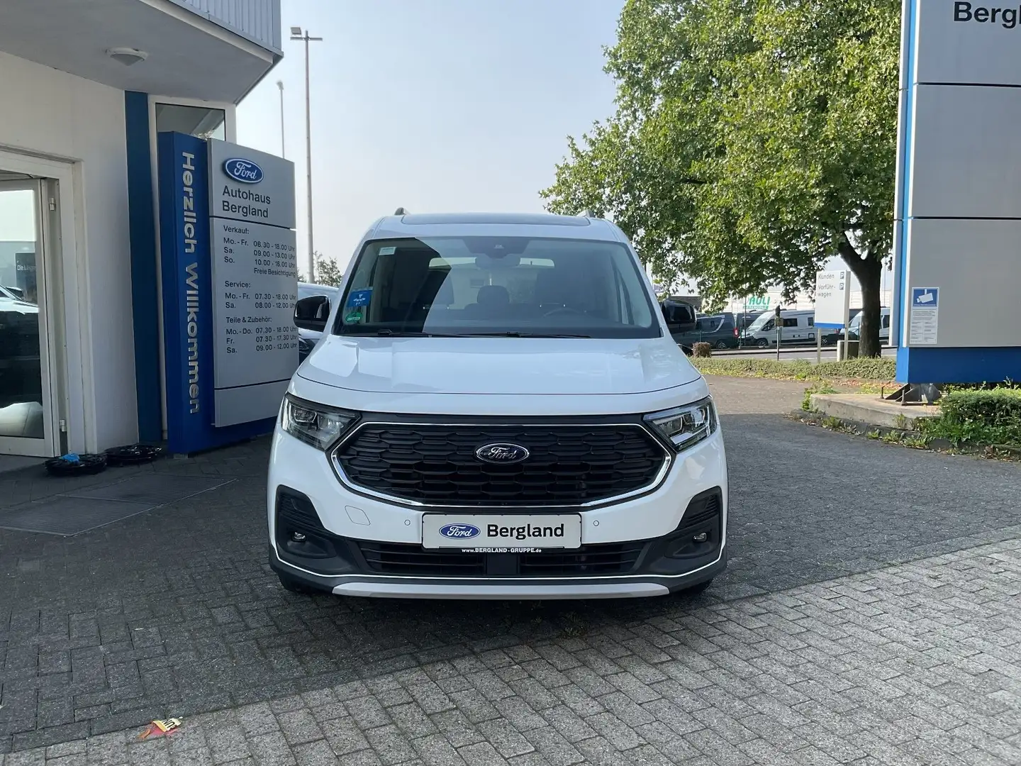 Ford Tourneo Connect Active L1 Allrad 4x4*AHK*AGR*GRA Wit - 2