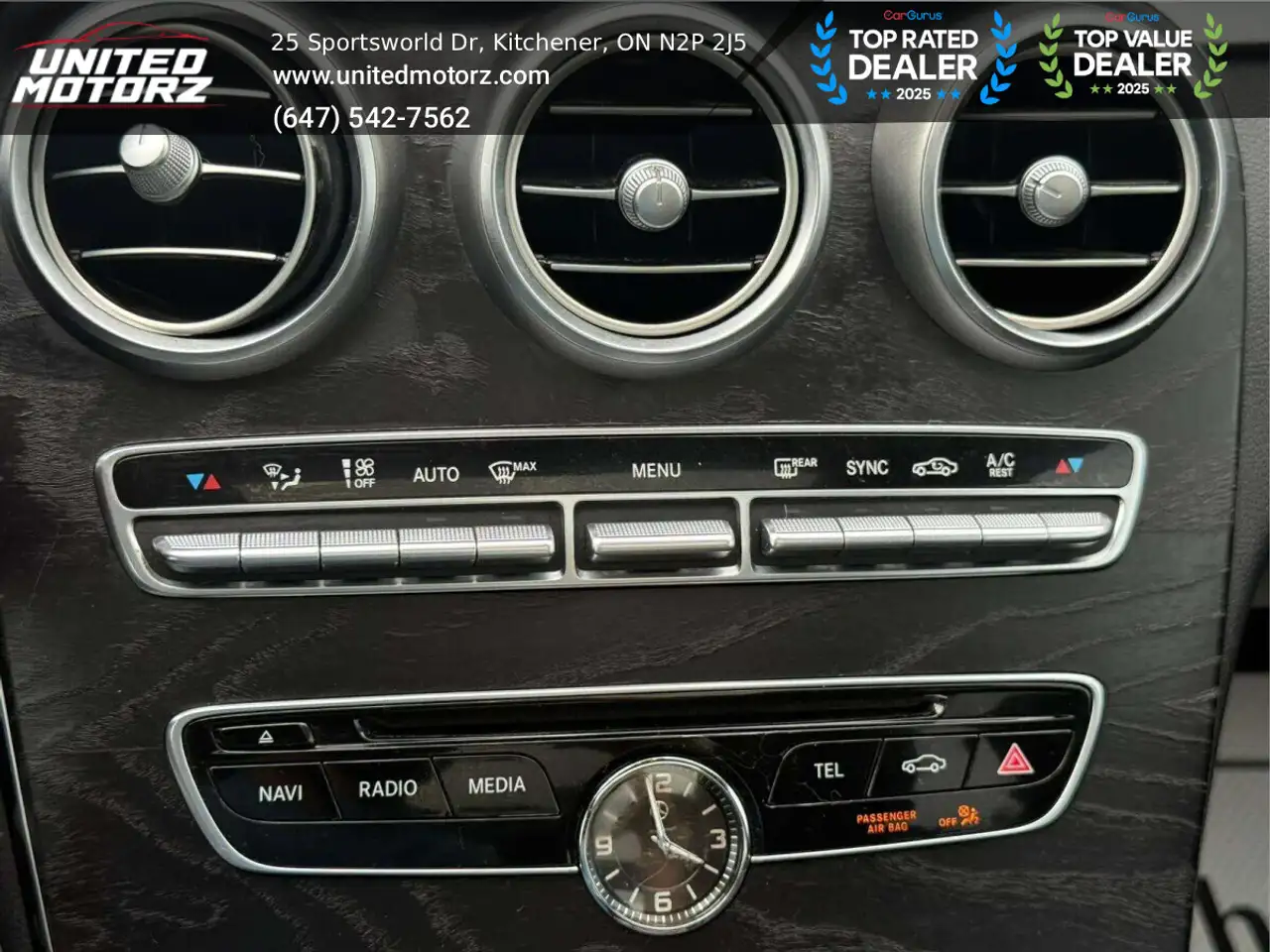 Mercedes-Benz C-Class снимка Mercedes-Benz C-Class