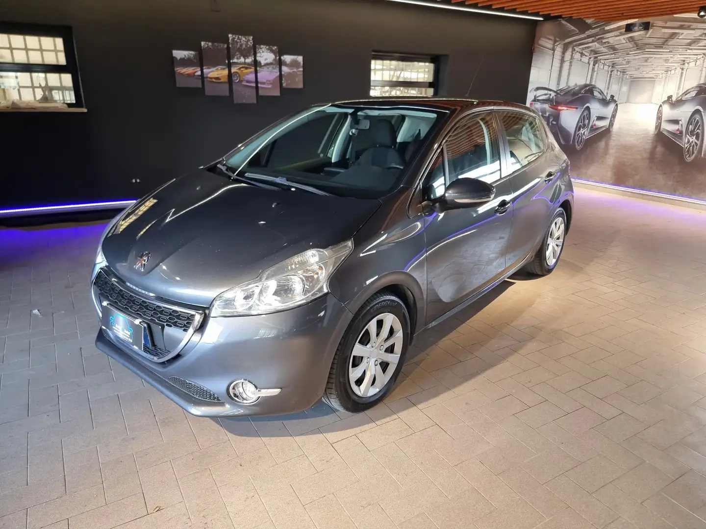 Peugeot 208 5p 1.4 vti 16v Active gpl 95cv Gris - 1