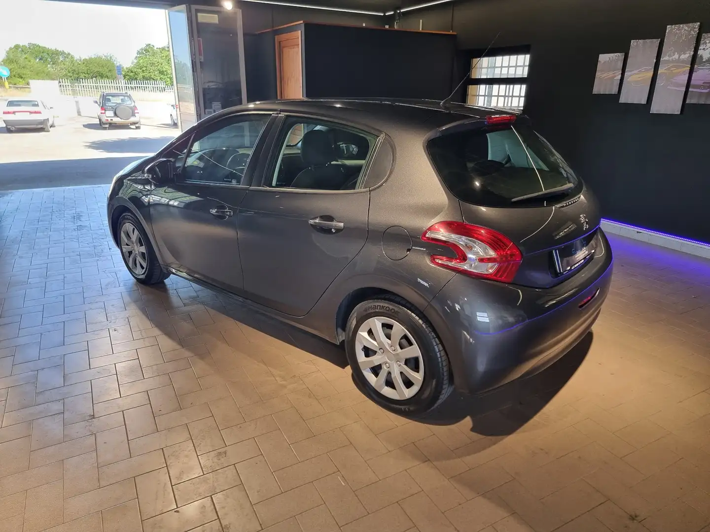 Peugeot 208 5p 1.4 vti 16v Active gpl 95cv Gris - 2