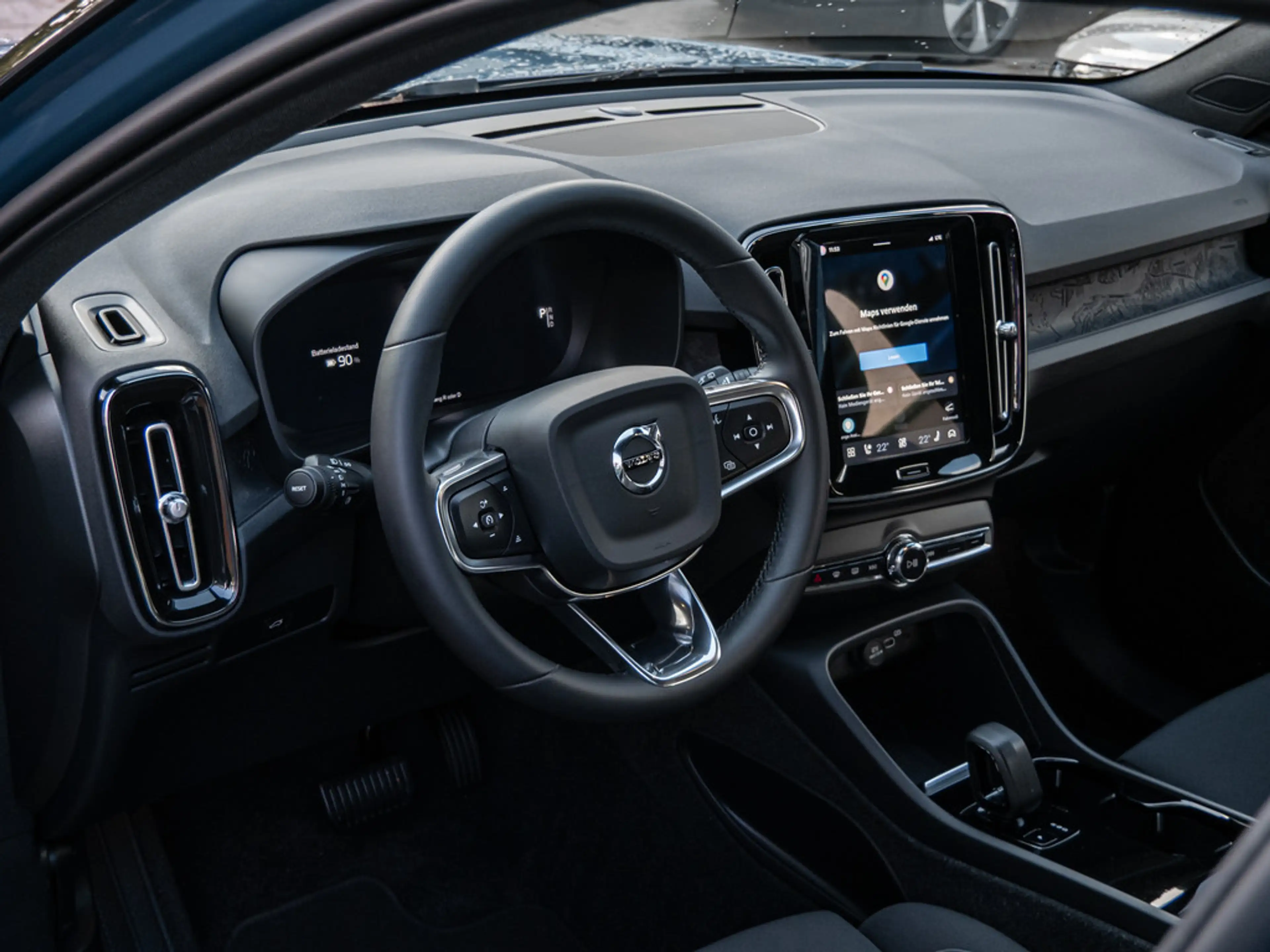 Volvo XC40 Single Extended Range Core AHK KAM — photo 14