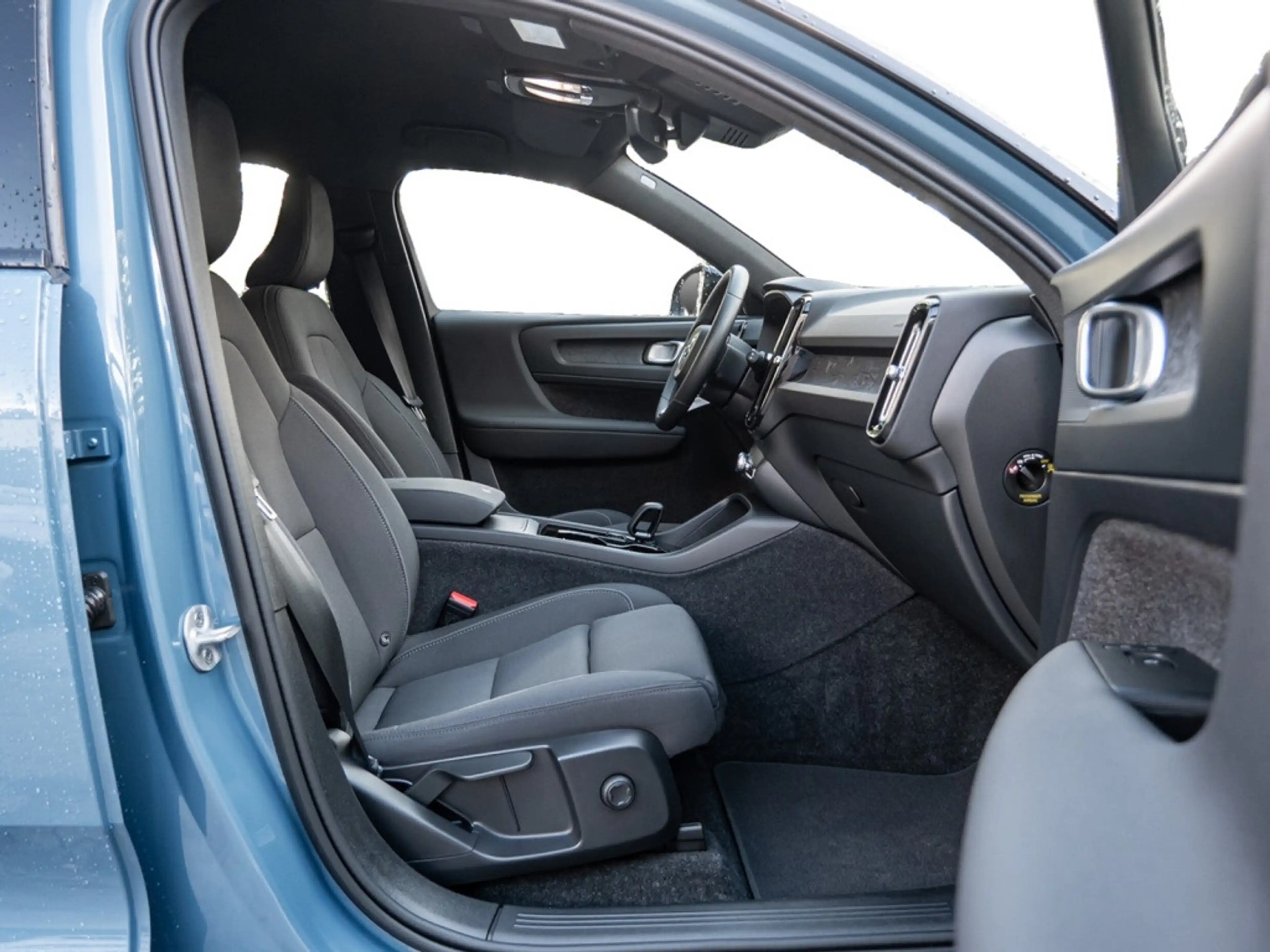Volvo XC40 Single Extended Range Core AHK KAM — photo 5