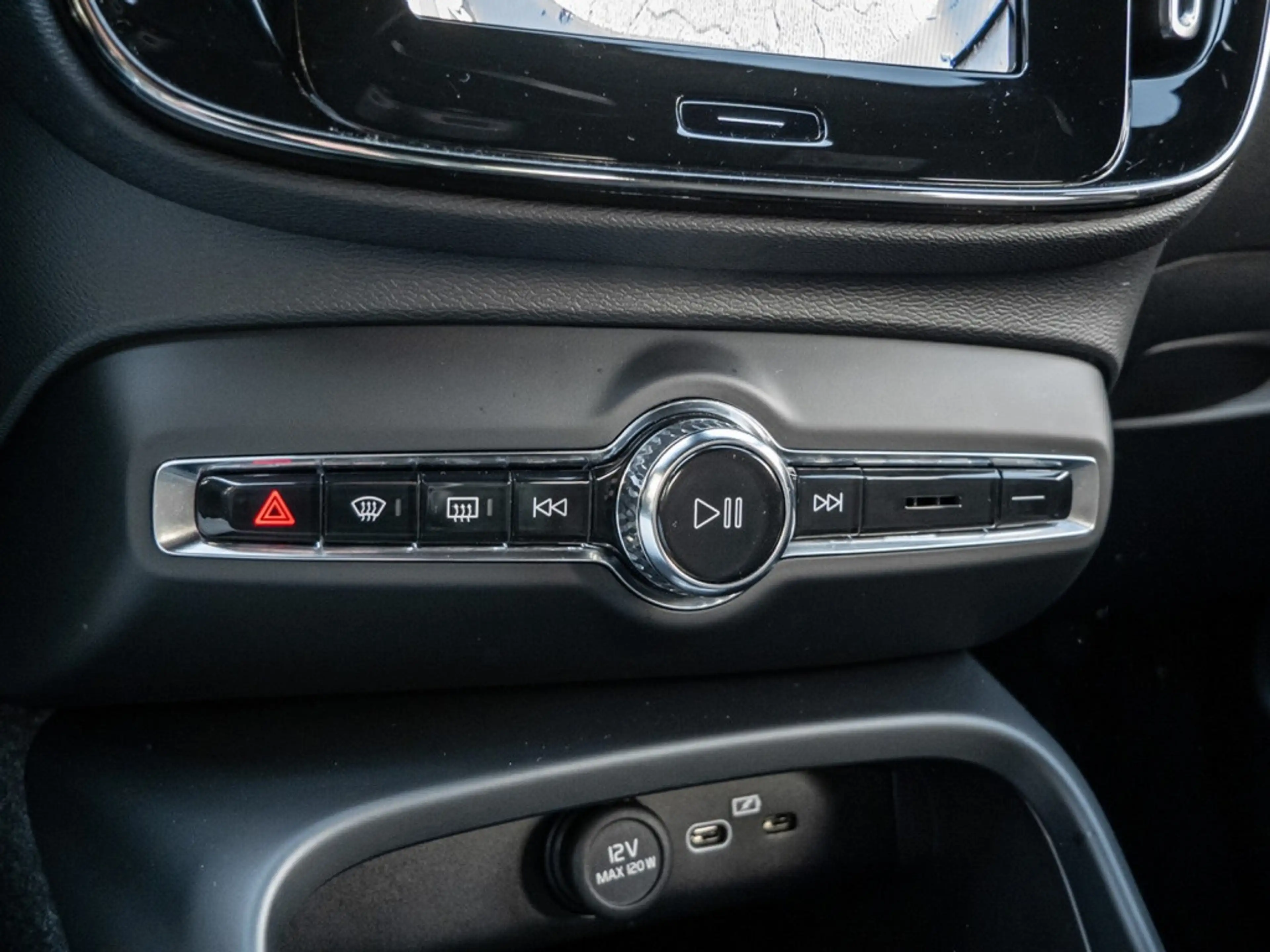 Volvo XC40 Single Extended Range Core AHK KAM — photo 10
