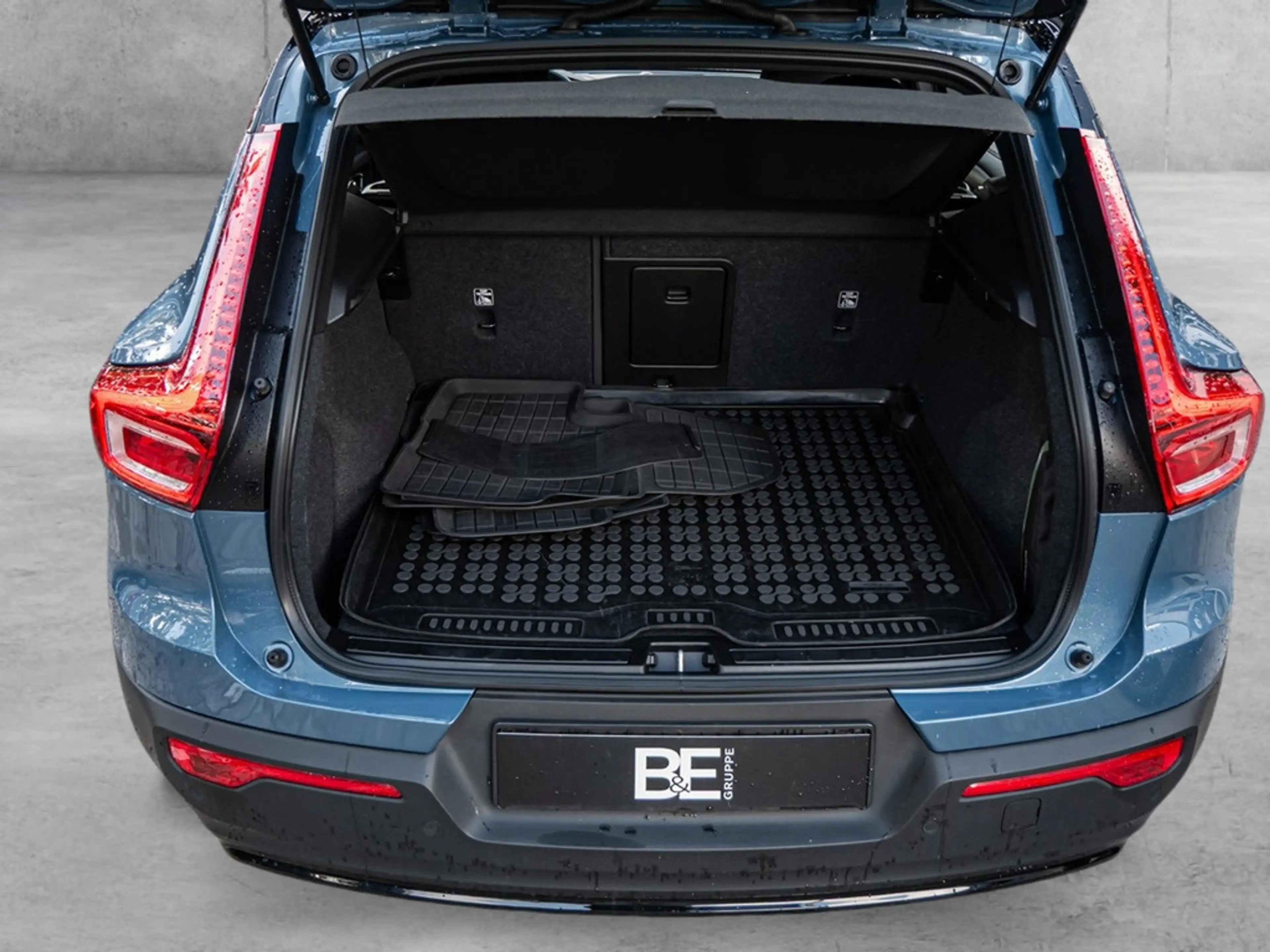 Volvo XC40 Single Extended Range Core AHK KAM — photo 7