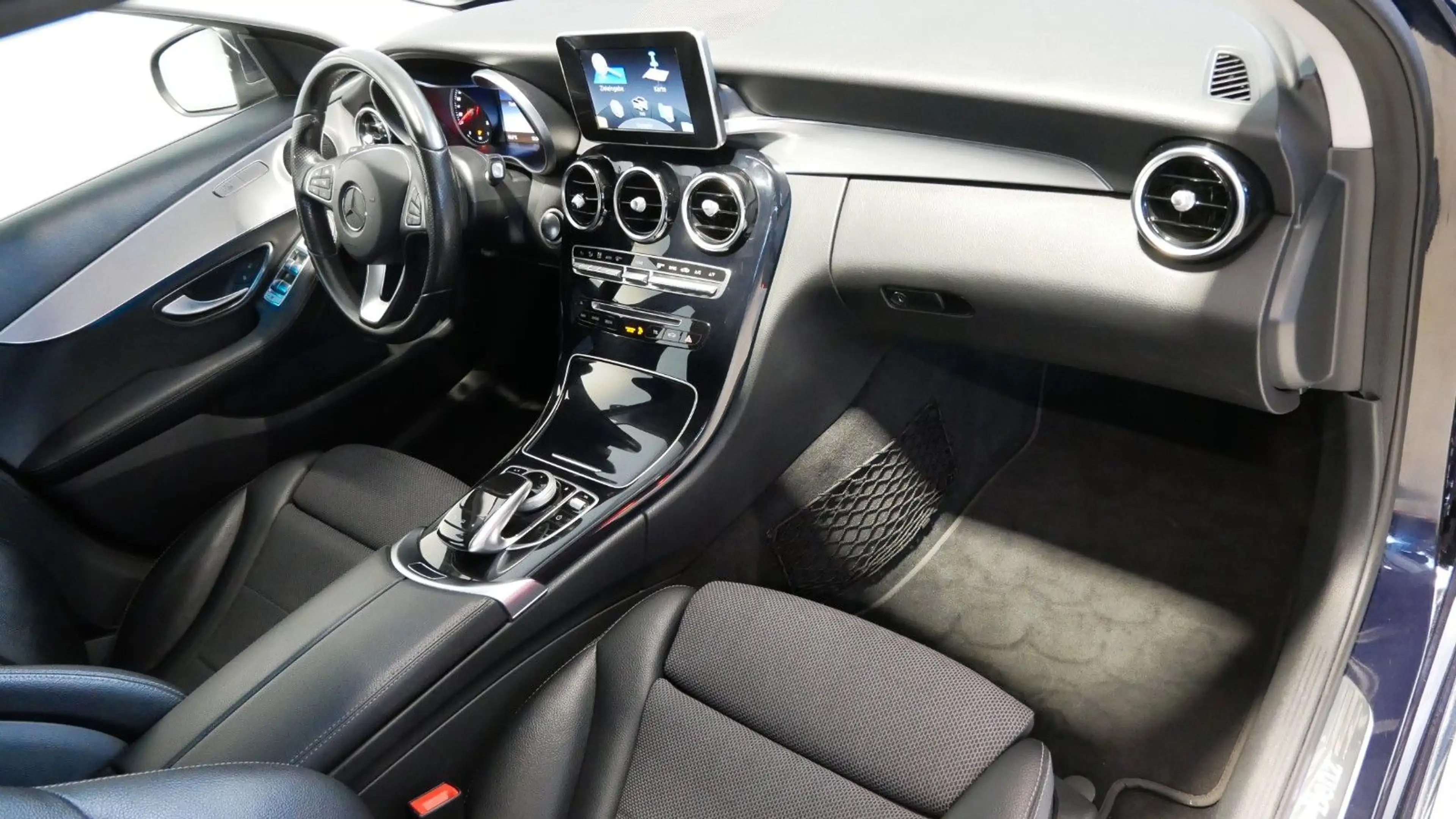 Mercedes-Benz C 250 C T-Modell BlueTec / d LED Kamera — photo 15