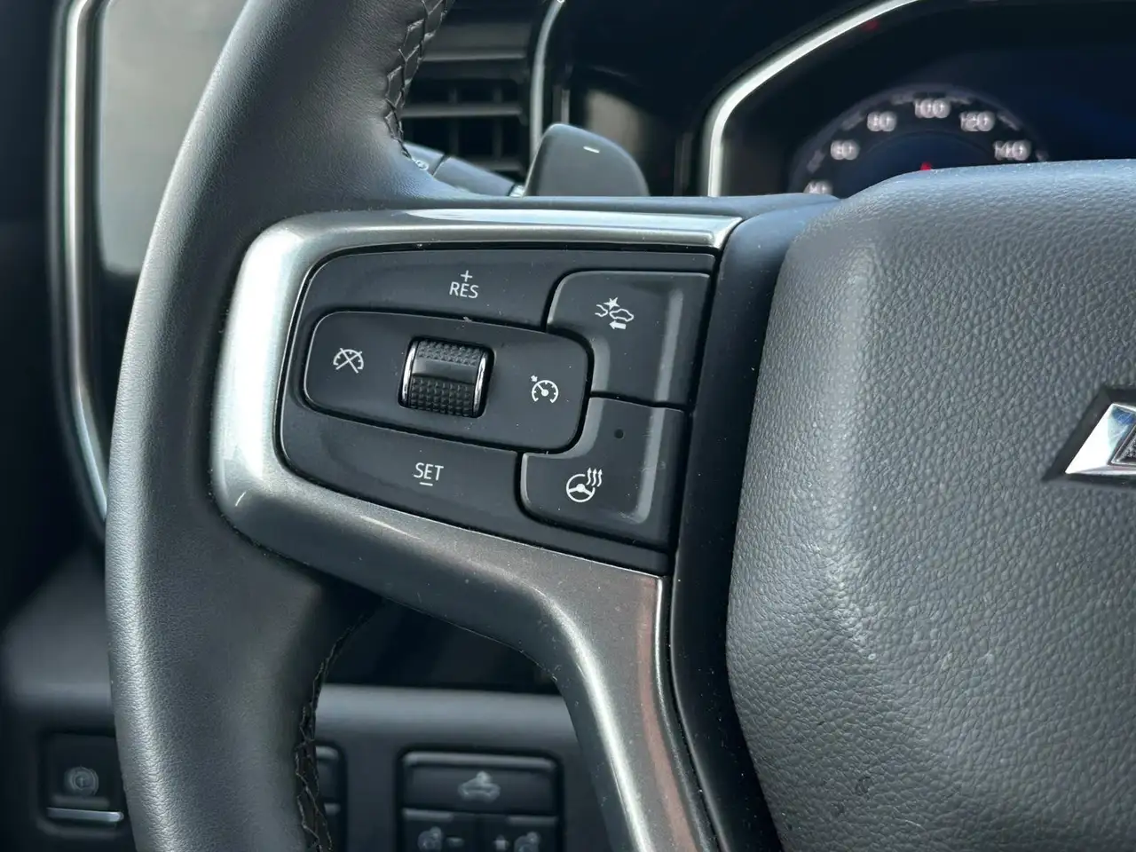 Chevrolet Silverado 1500 снимка Chevrolet Silverado 1500
