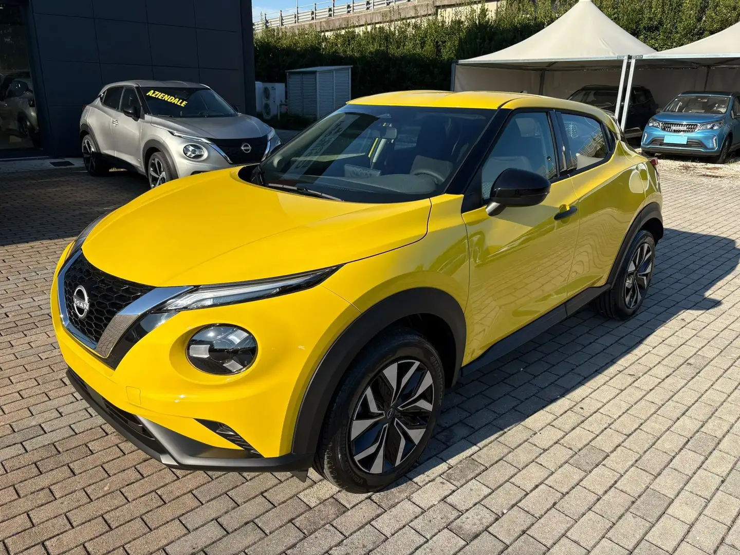 Nissan Juke 1.0 DIG-T 114 CV Acenta Gelb - 2
