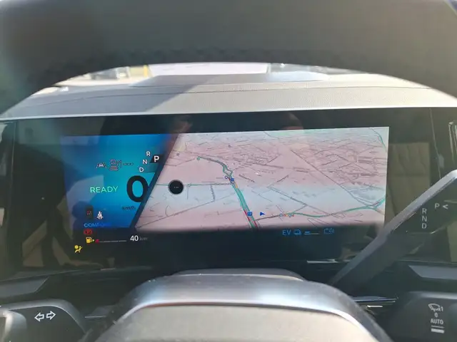 Renault Espace Iconic Full Hybrid E-Tech 200 5-Sitzer Ansicht 14