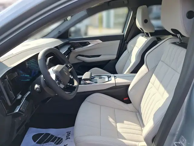 Renault Espace Iconic Full Hybrid E-Tech 200 5-Sitzer Ansicht 5