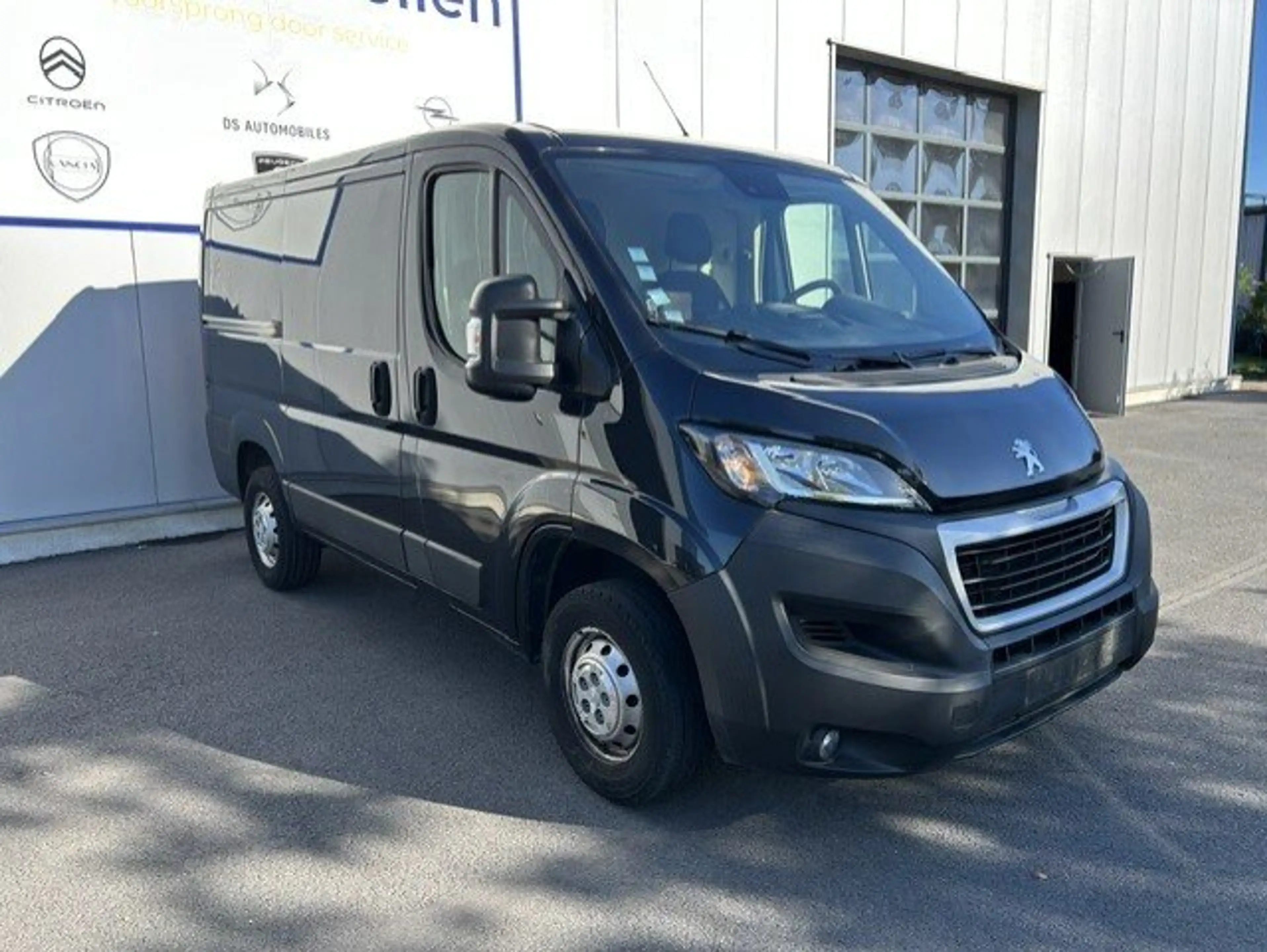 Peugeot Boxer L1H1 2.2 BlueHDI 120pk Asphalt — photo 3