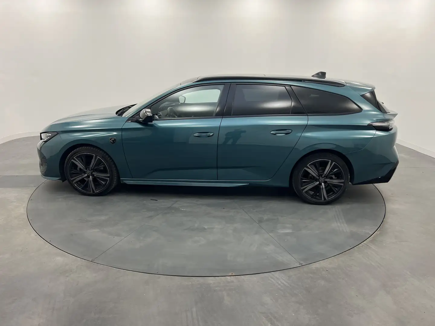 Peugeot 308 BlueHDi 130ch S\u0026amp;S EAT8 GT Pack Vert - 2
