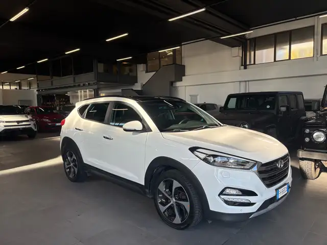 Hyundai TUCSON 2.0 crdi Xpossible 4wd 136cv auto