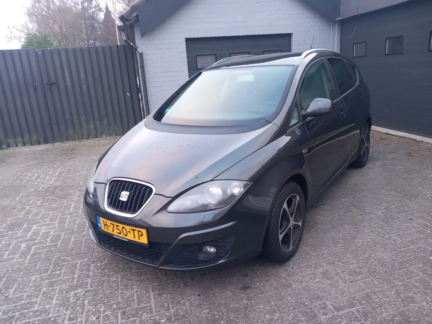 SEAT Altea XL 1.8 TFSI Businessline High,Cruise control,Navi,Cli Grau - 1