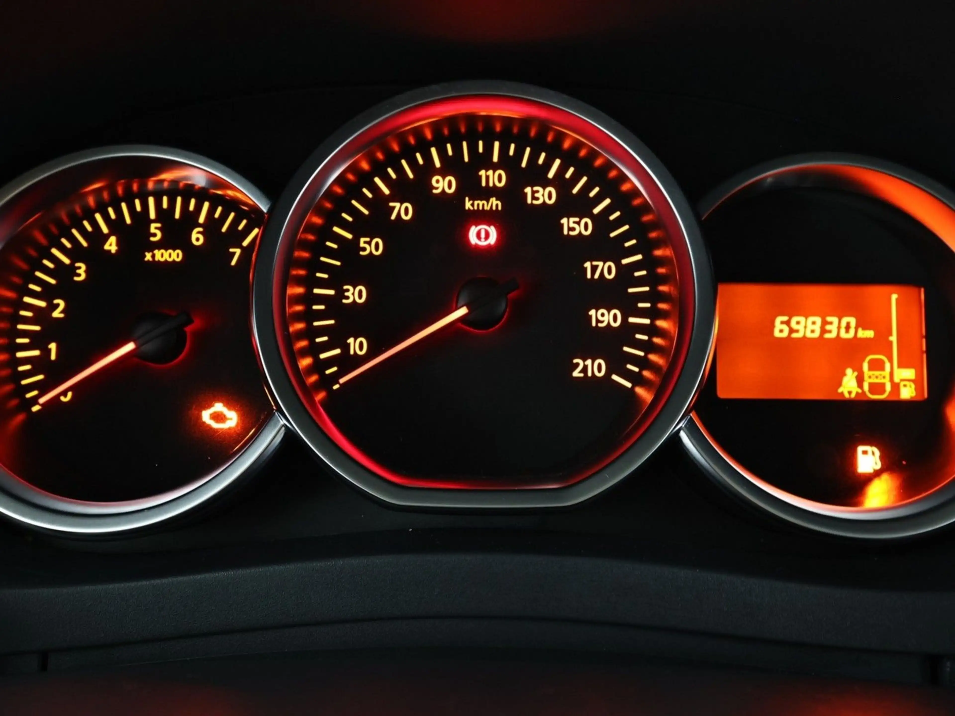 Dacia Lodgy 1.5 BLUE dCi Selection|Navi|PDC|Sitzhzg — photo 7