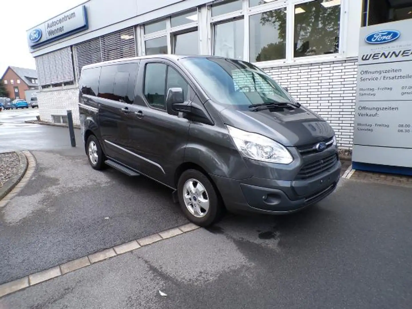 Ford Tourneo Custom Titanium 2,0 Automatik L1H1  - Navi + Leder Grau - 2