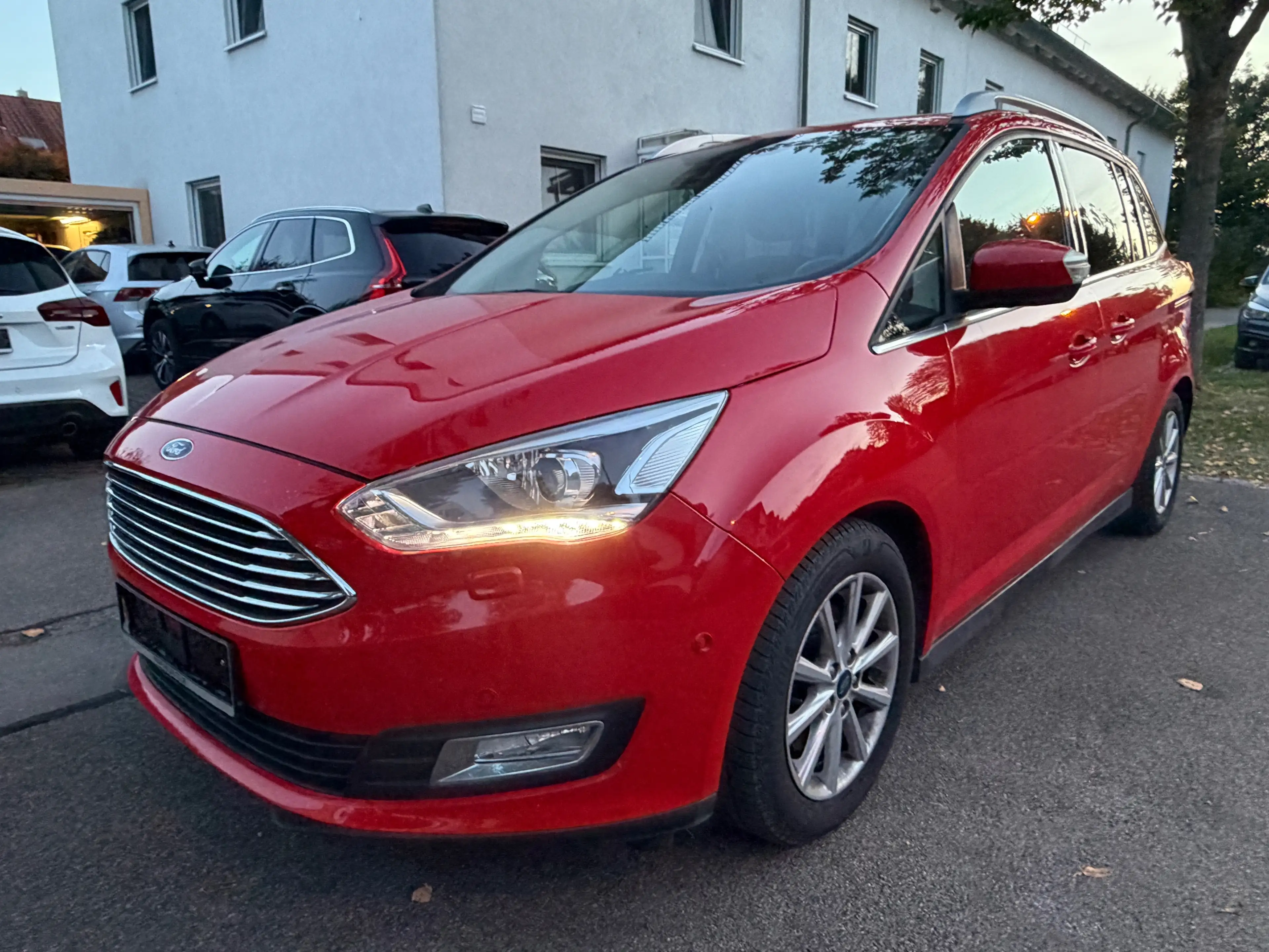 Ford Grand C-Max C-Max 1.0 EcoBoost Start-Stopp-System Titanium 7- Sitzer AHK — photo 2