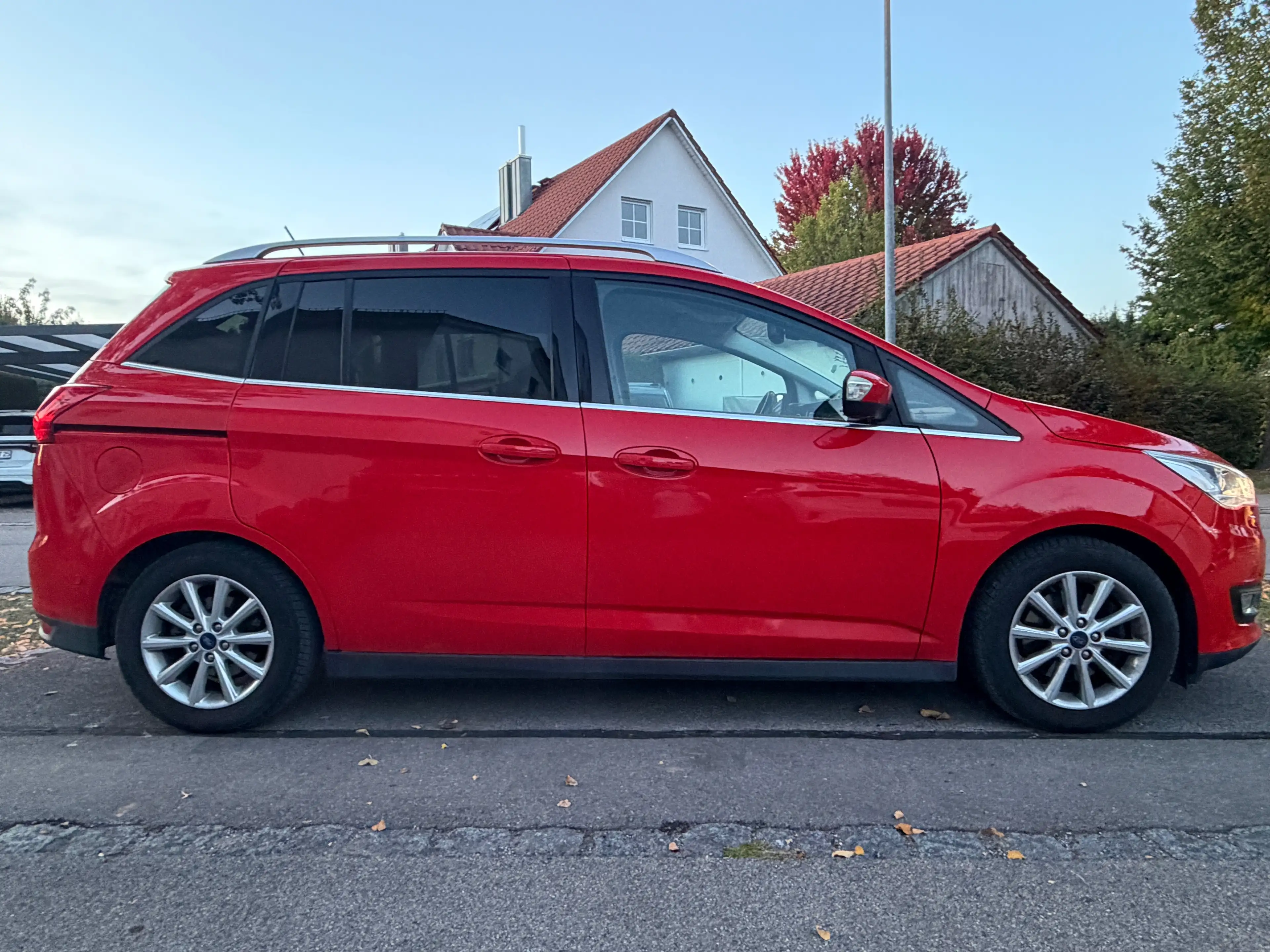 Ford Grand C-Max C-Max 1.0 EcoBoost Start-Stopp-System Titanium 7- Sitzer AHK — photo 5