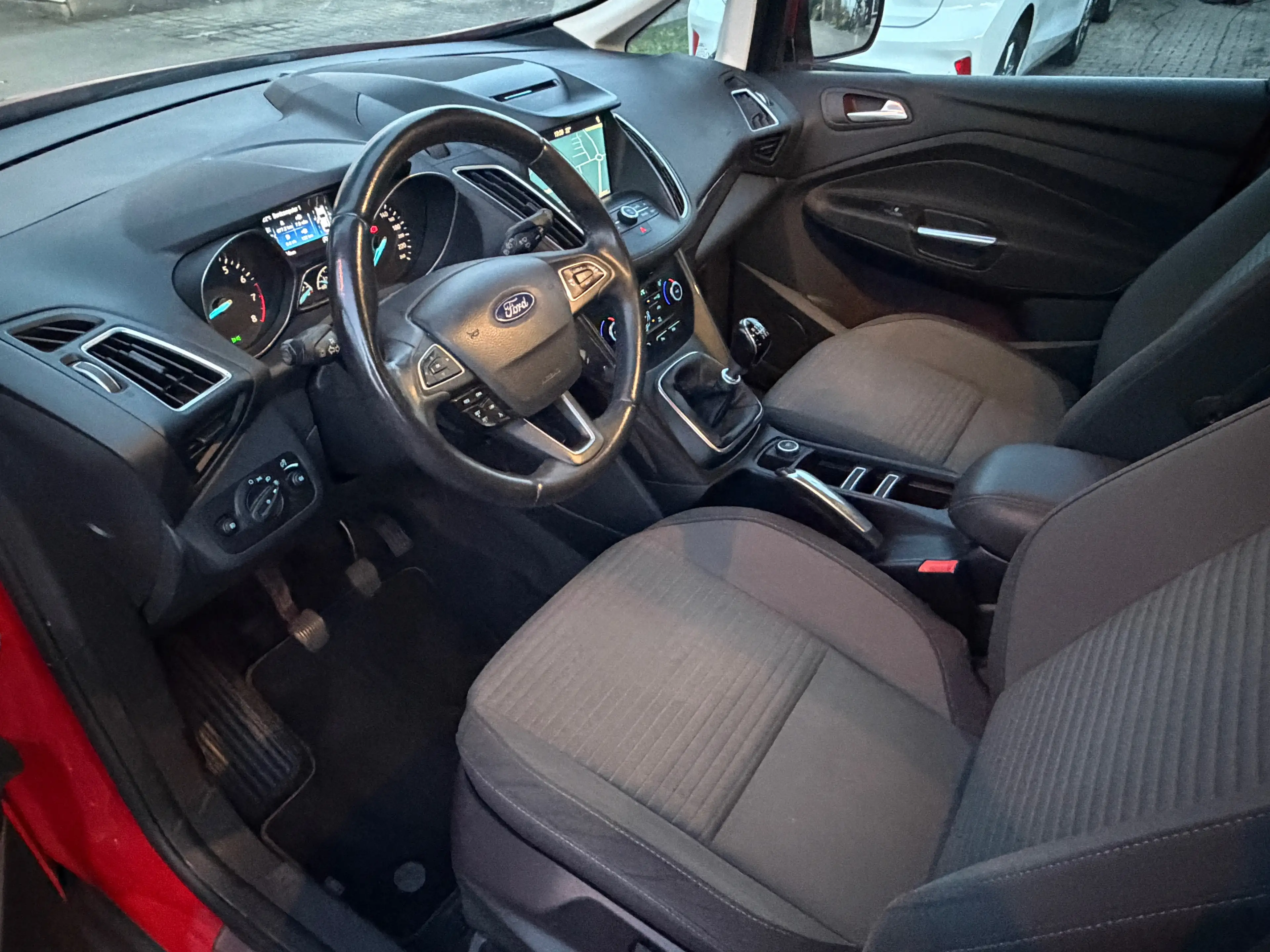 Ford Grand C-Max C-Max 1.0 EcoBoost Start-Stopp-System Titanium 7- Sitzer AHK — photo 9