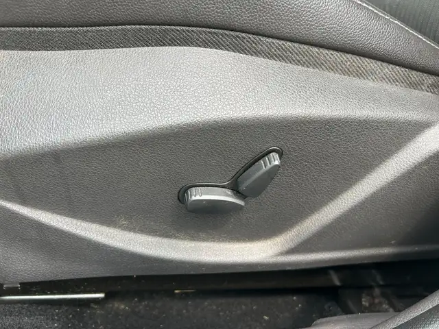 Ford Focus view 11