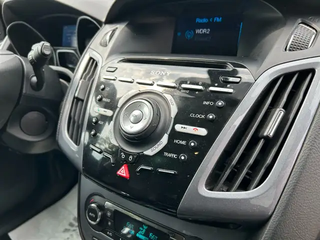 Ford Focus view 28