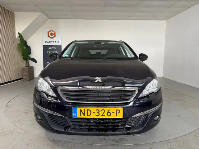 Peugeot 308 view 6