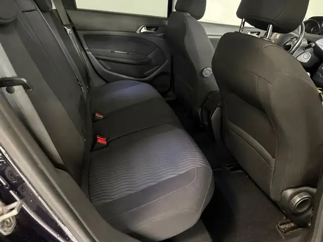 Peugeot 308 view 14
