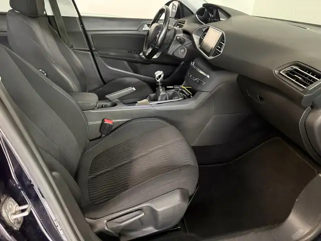 Peugeot 308 view 15
