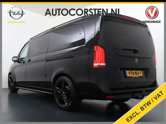 Mercedes-Benz V-Class view 2