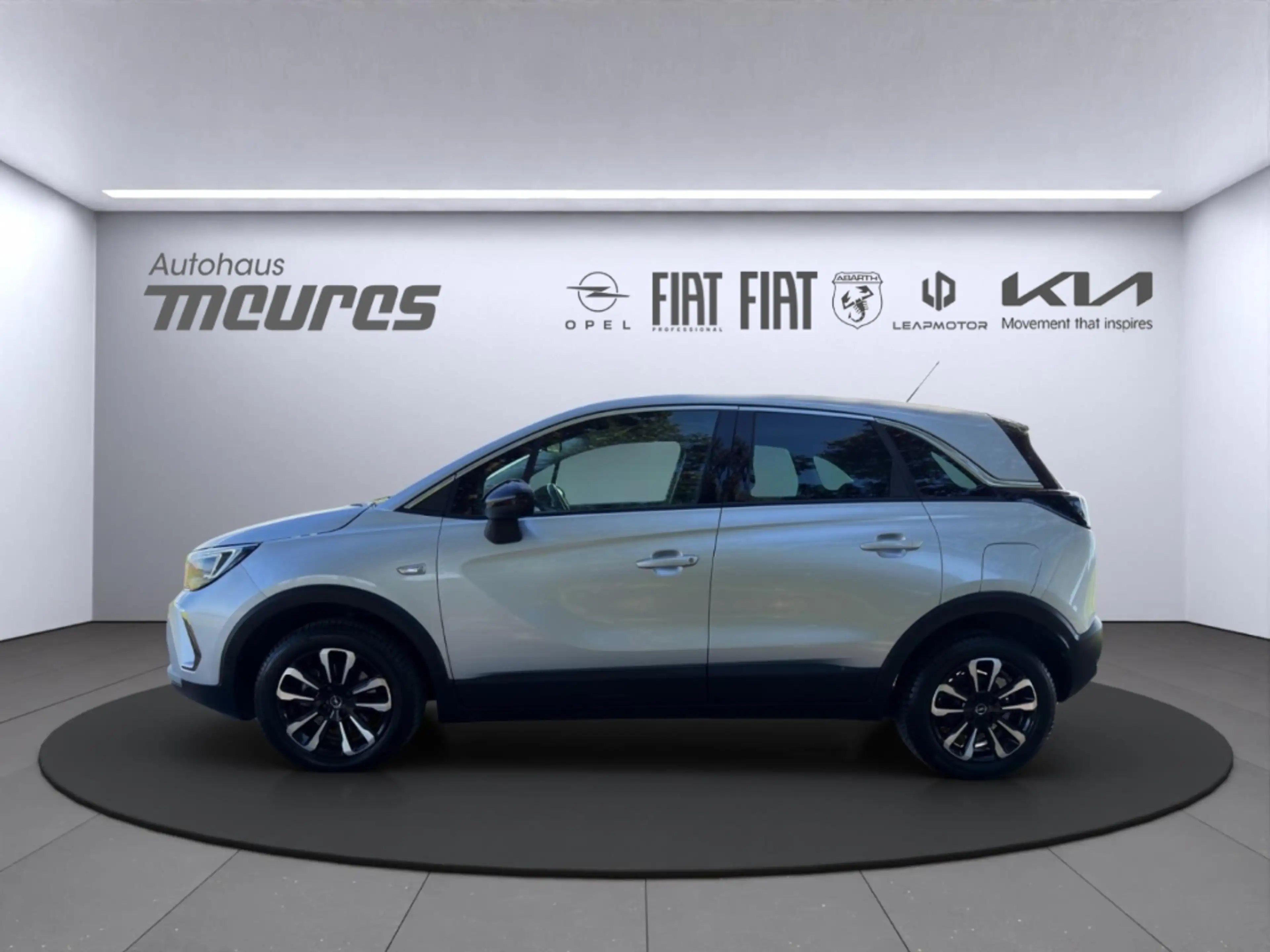 Opel Crossland Elegance Paket ATG Allwetterreifen Navi Klimaautom — photo 2