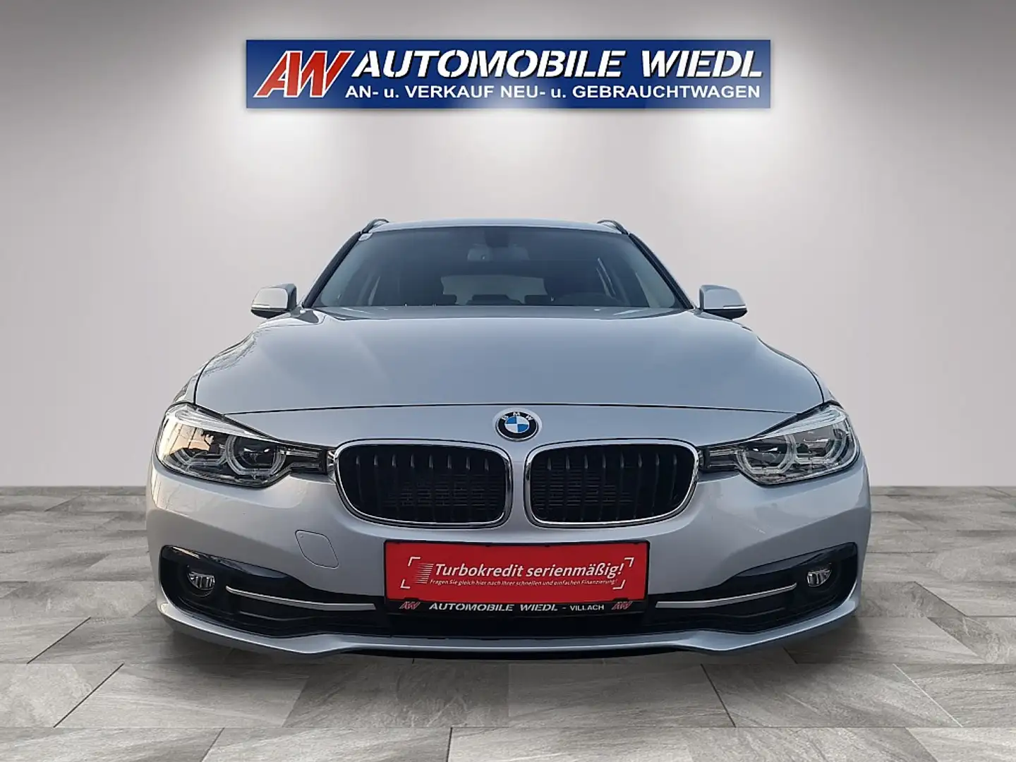 BMW 318 d Touring Sport Line Aut. Grau - 2
