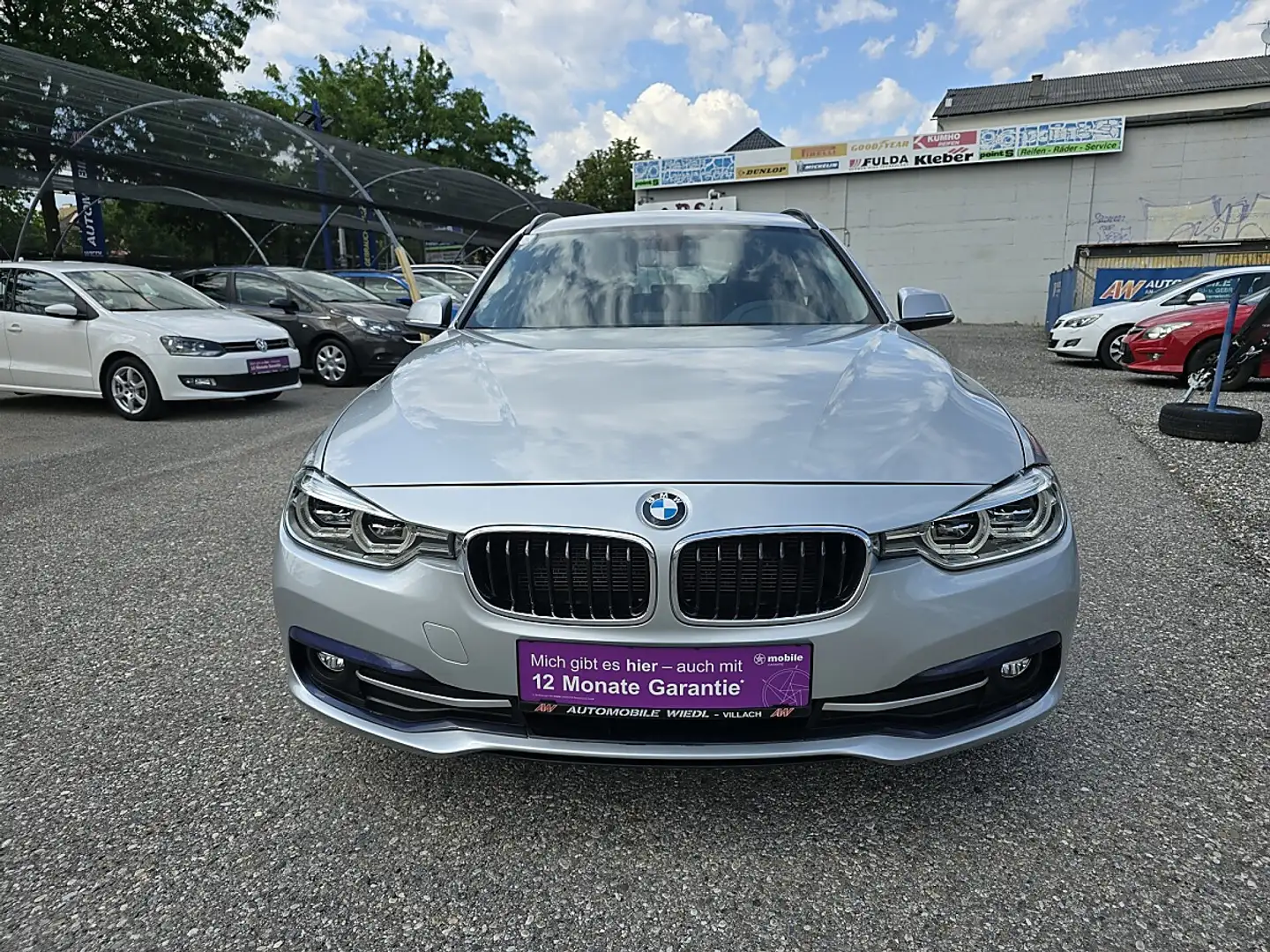 BMW 318 d Touring Sport Line Aut. Grau - 2