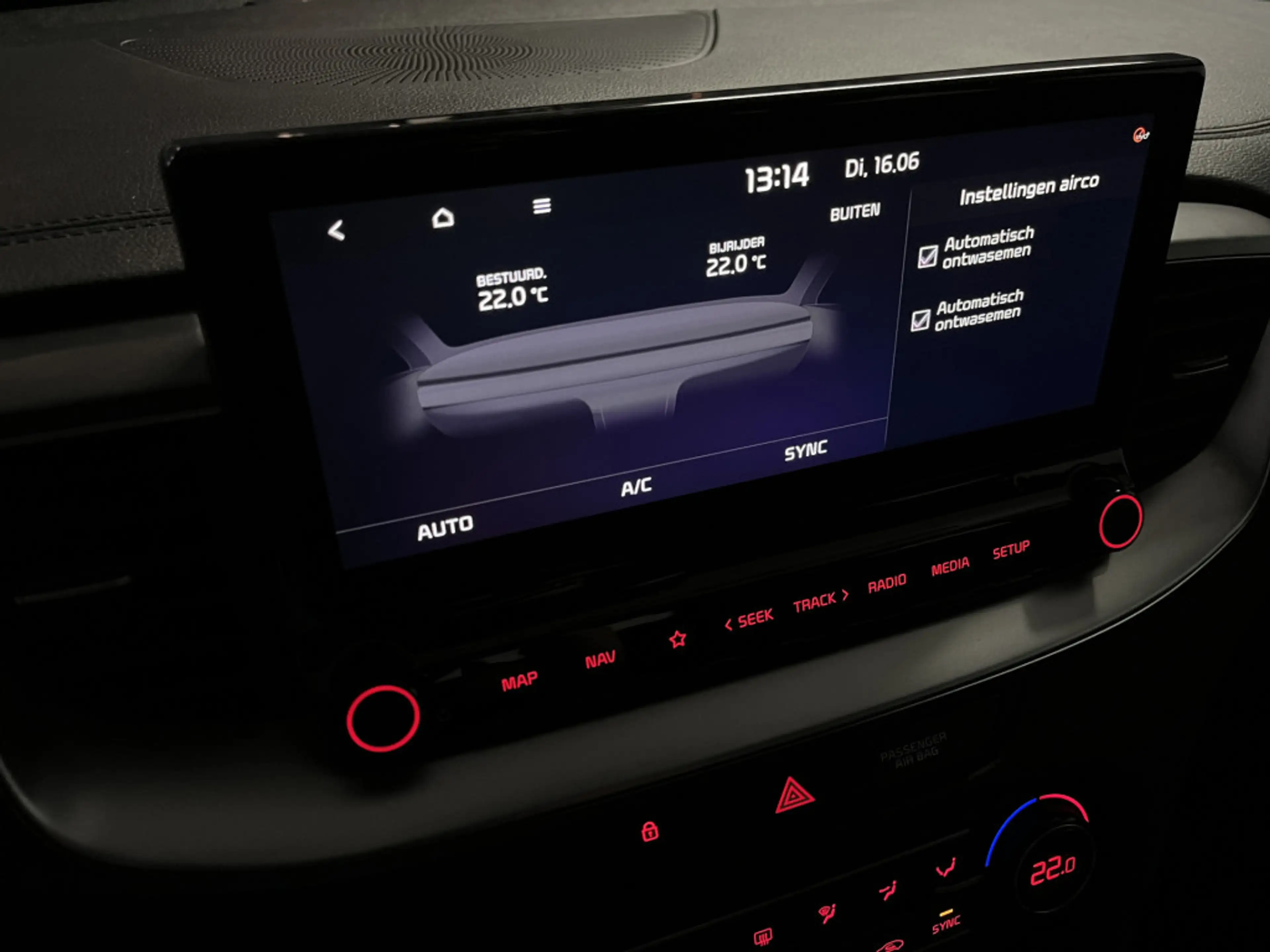 Kia Ceed SW / cee'd SW Sportswagon 1.0 T-GDi DynamicLine 1E EIGN/ECC/CRUI — photo 17