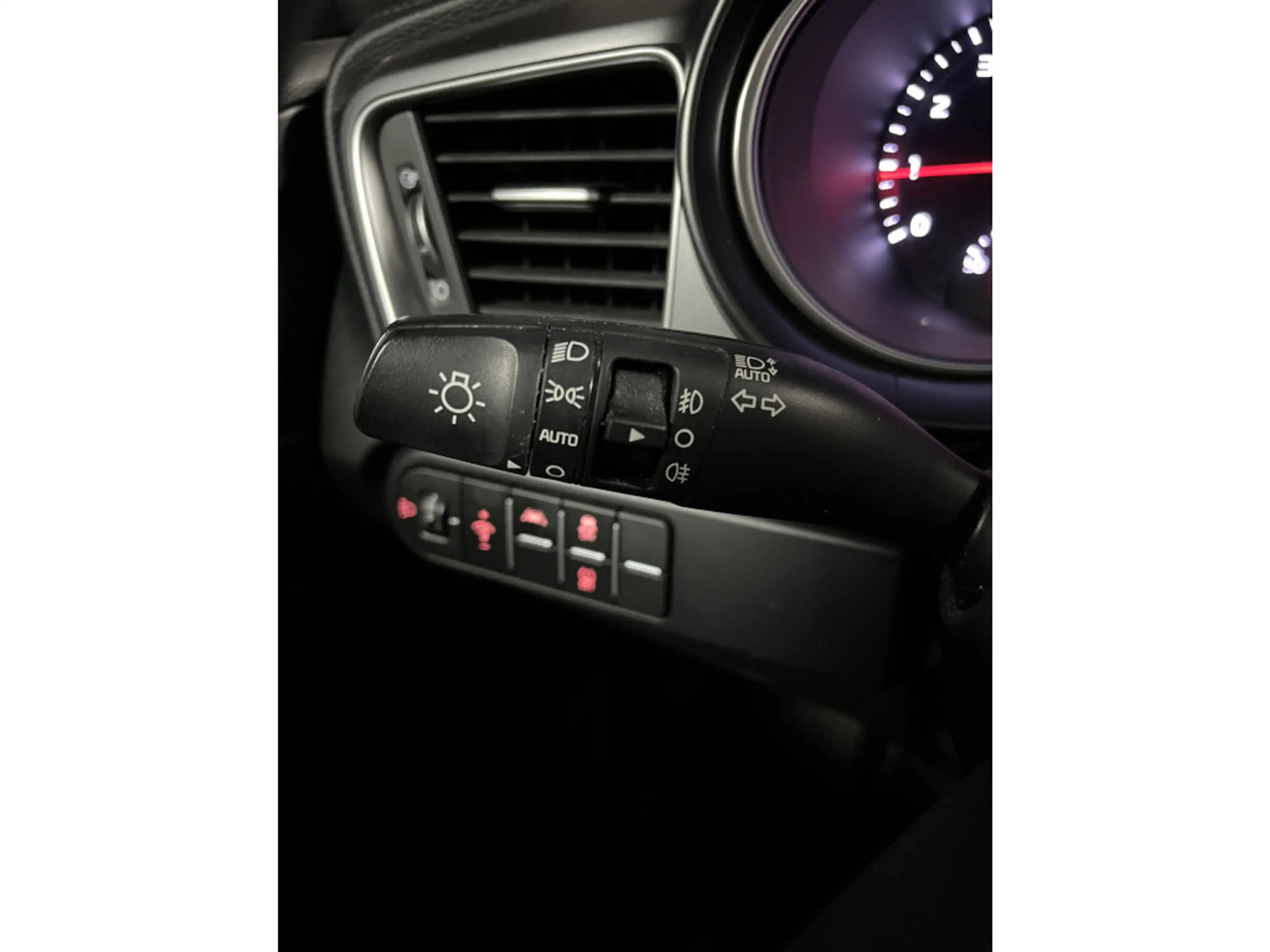 Kia Ceed SW / cee'd SW Sportswagon 1.0 T-GDi DynamicLine 1E EIGN/ECC/CRUI — photo 25