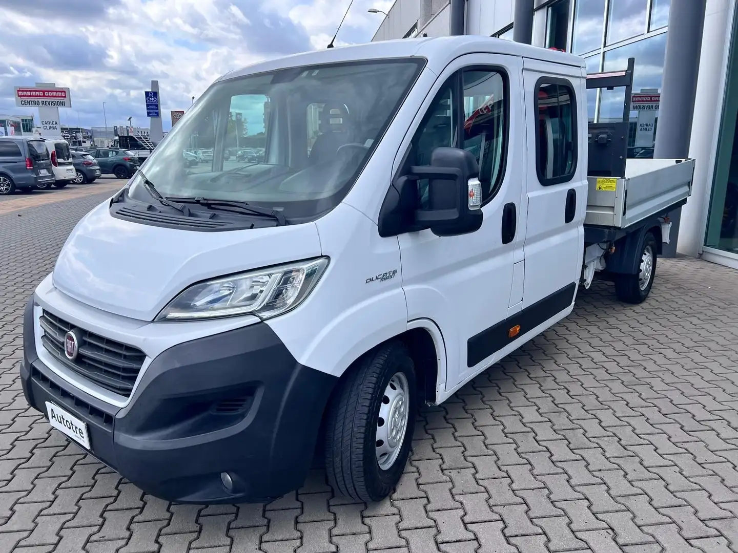 Fiat Ducato 2.3 mjet Maxi cassone con Gru Bianco - 2