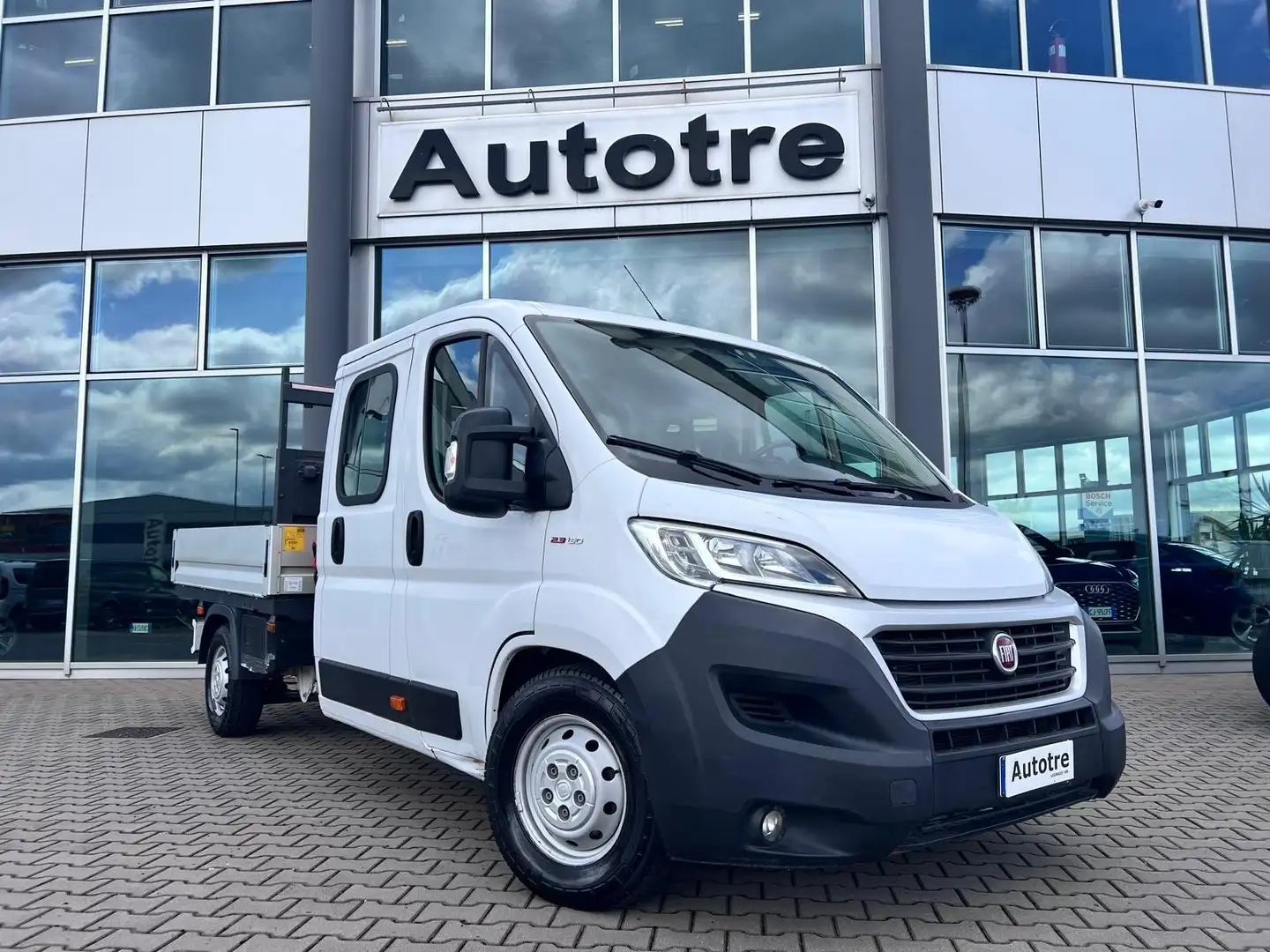 Fiat Ducato 2.3 mjet Maxi cassone con Gru Bianco - 1