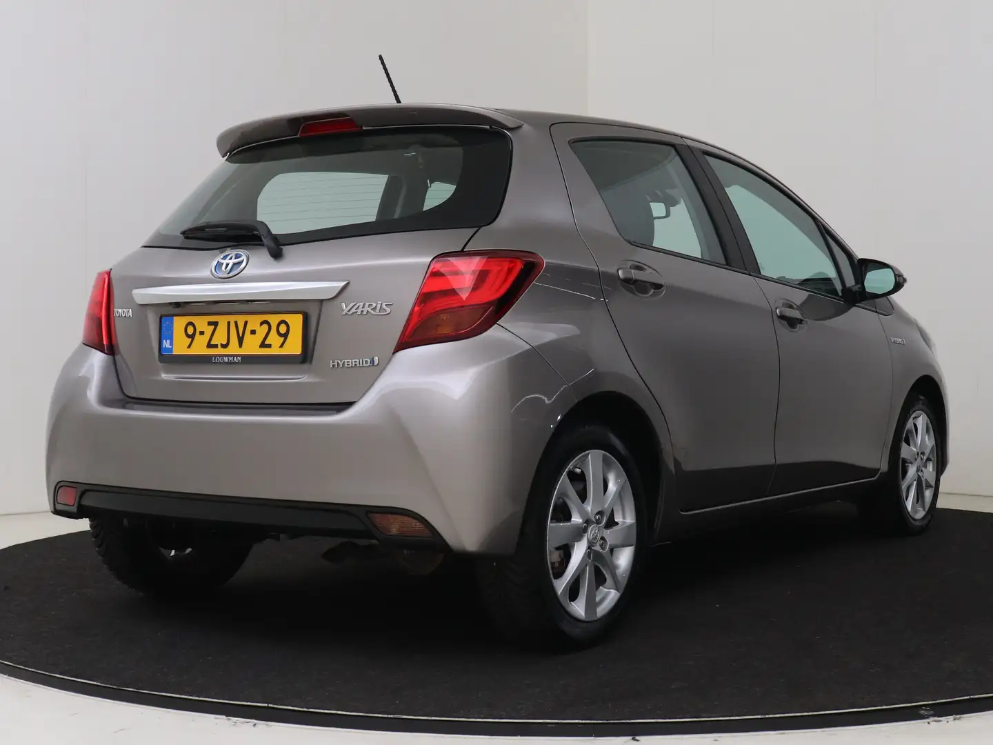 Toyota Yaris 1.5 Hybrid Dynamic | LM velgen | Metallic lak | Mi Brun - 2